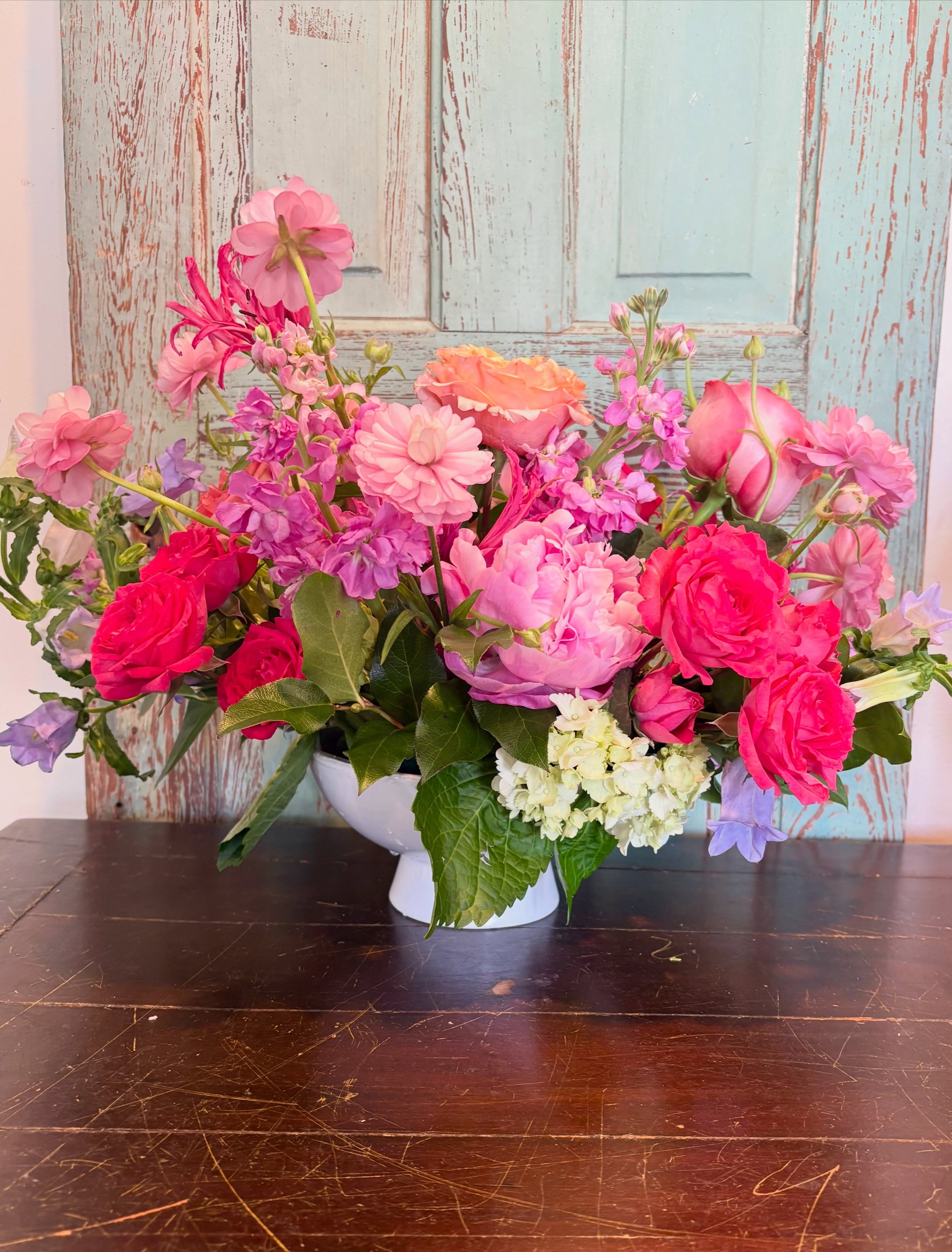 Cheers to the weekend! 🥂
.
.
.
#jaxbeachflorist #jaxflorist #pontevedrabeach #pontevedra #atlanticbeach