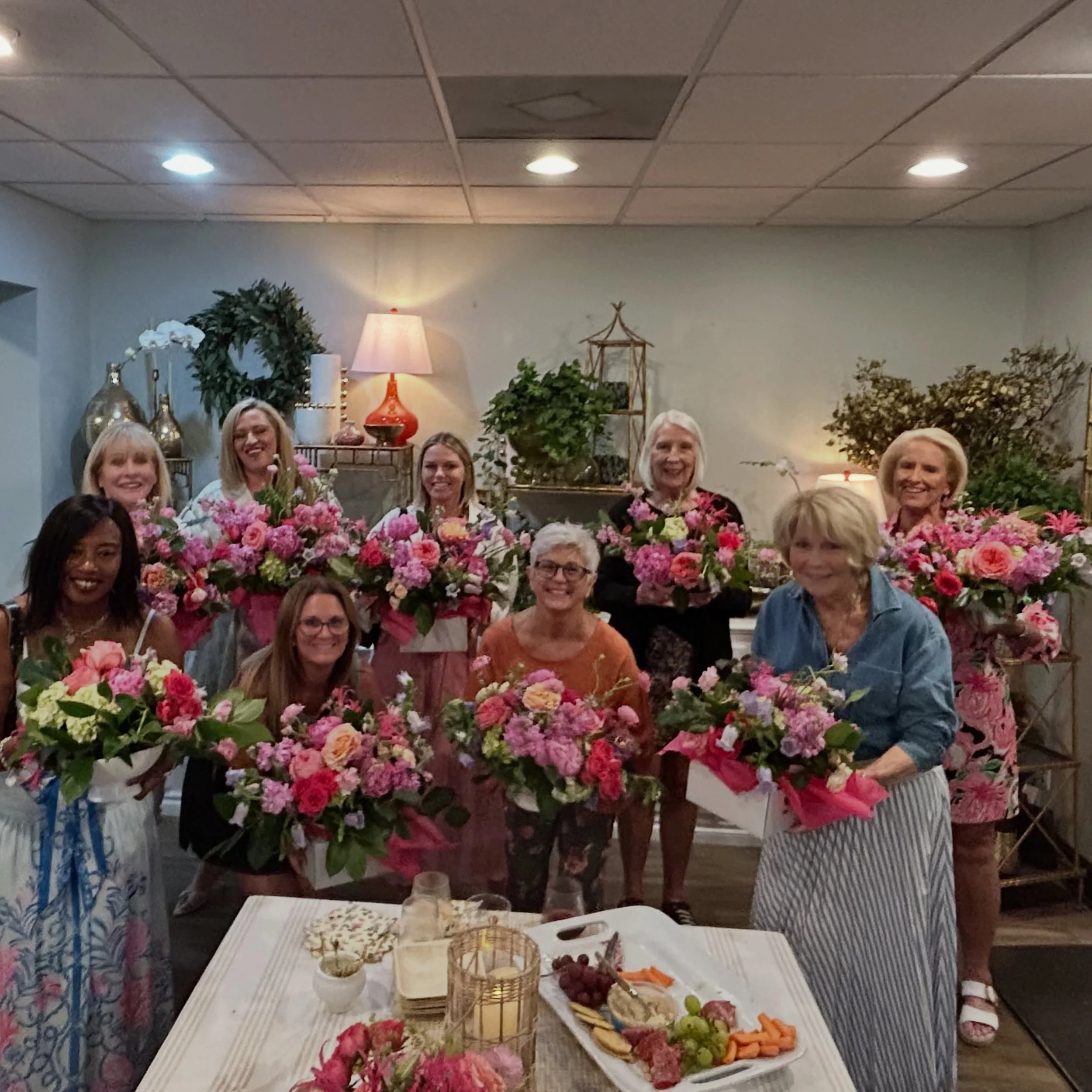 Wine &amp; Design was a blast! We will be hosting another in August&hellip;. Should we do a Thursday or Friday night? Vote below ⤵️ 
.
.
.
#jaxbeachevents #pontevedraevents #neptunebeach #atlanticbeach #jaxbeachmoms