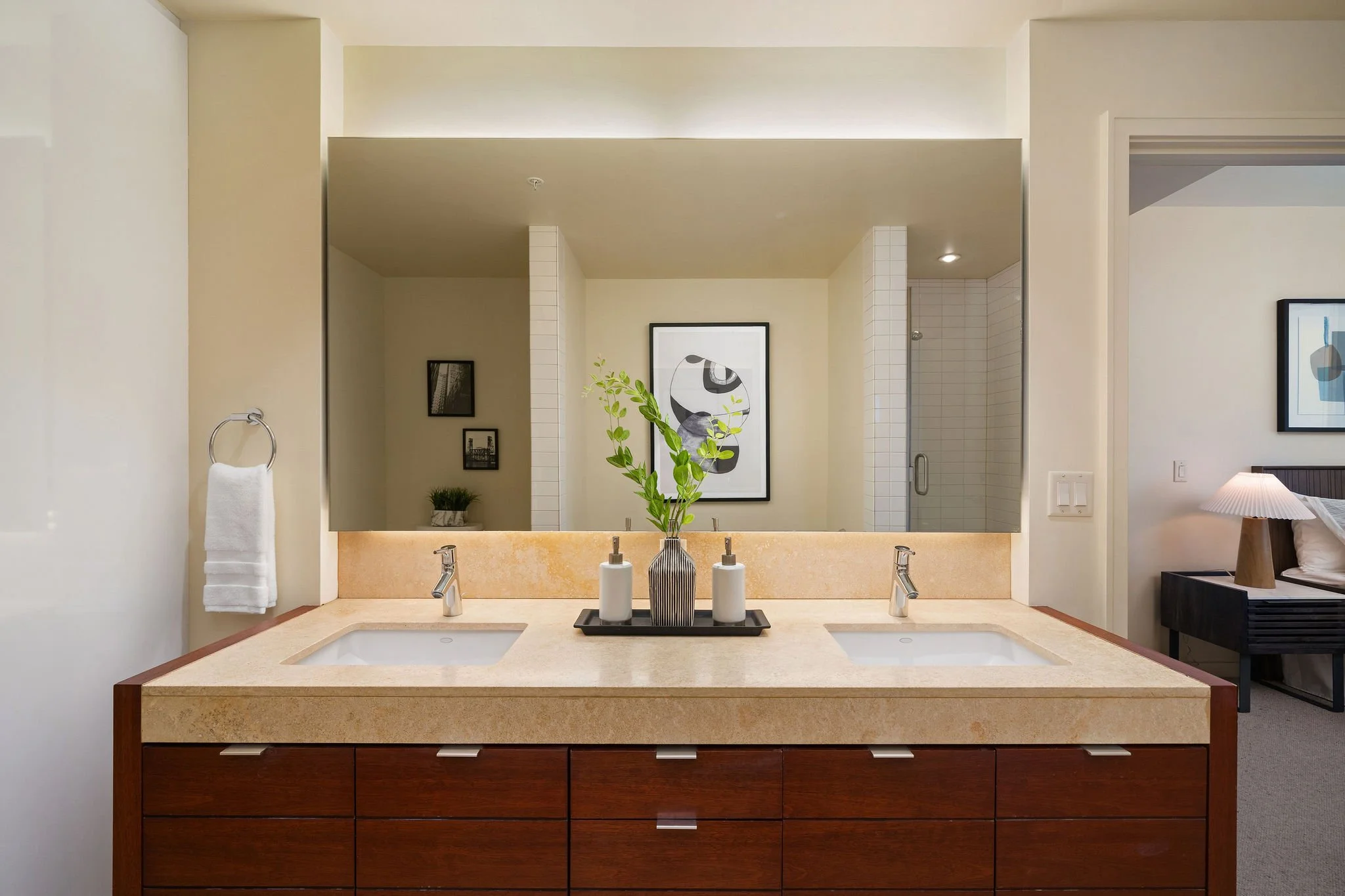meriwether-condo-south-waterfront-portland20.jpg
