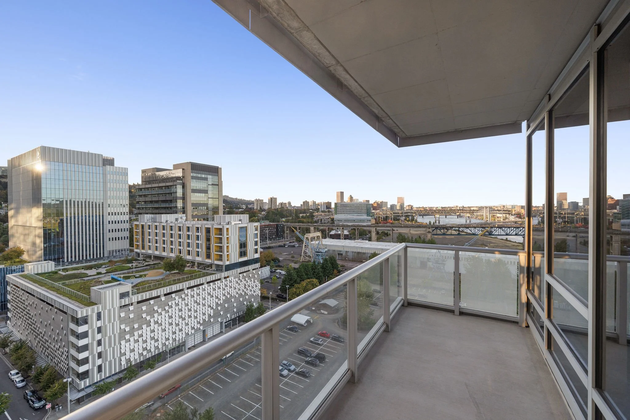 meriwether-condo-south-waterfront-portland23.jpg