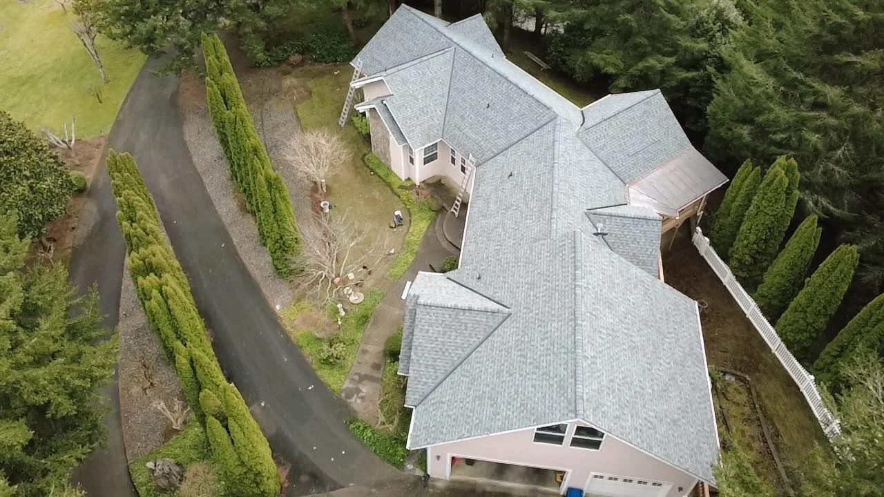 Another beautiful roof complete in Coquille, OR.

This home features a Landmark Granite Gray roof &mdash; a timeless color built to handle the Pacific Northwest weather.