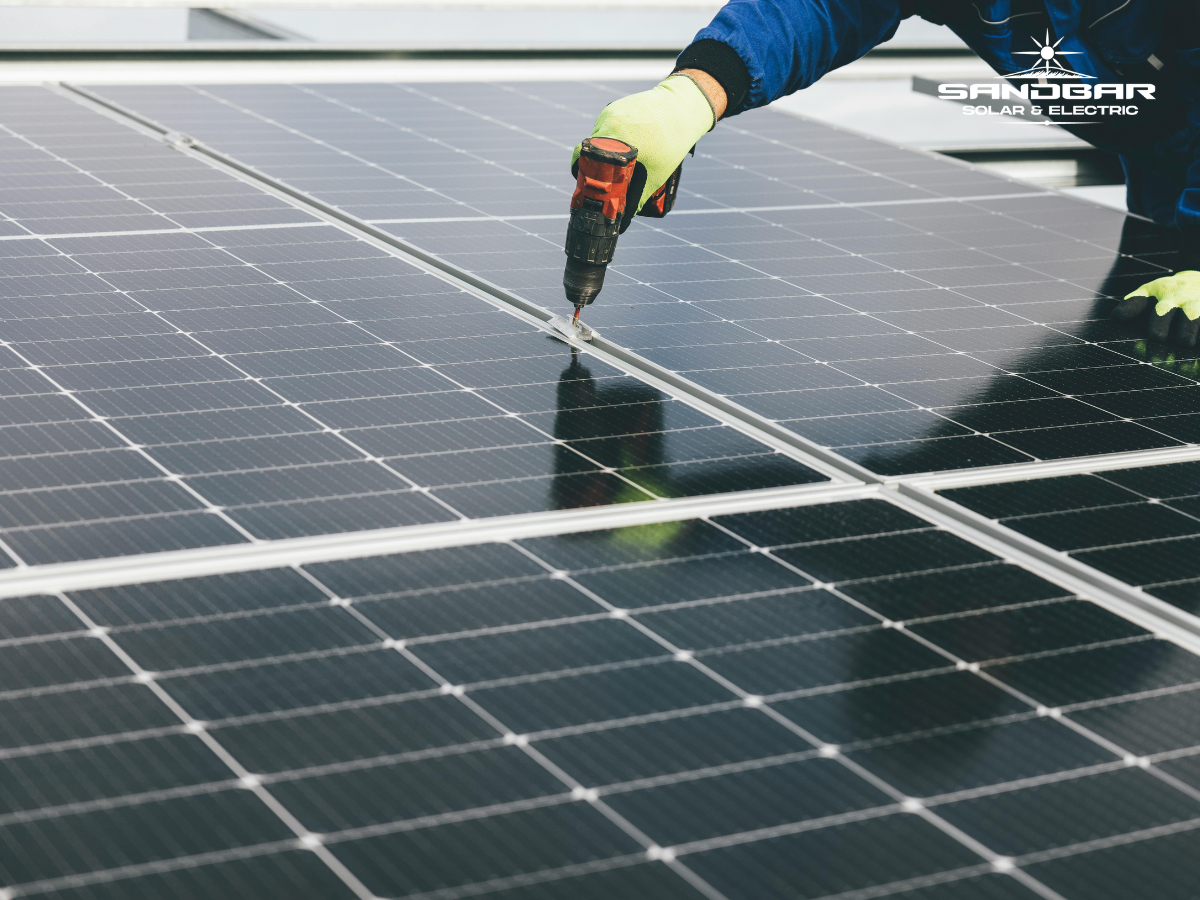 How Coastal Fog, Salt Air, and Weather Affect Solar Panels