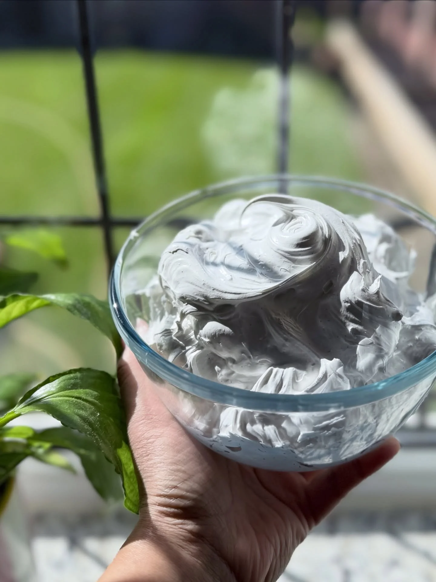 Homemade marshmallow creme aka marshmallow fluff 😋 

This is the main filling in my &lsquo;Oreo obsession&rsquo; flavour a I have a whole host of amendments and additions to my menu - you can find all the details here https://www.sweetgusto.co.uk/ca