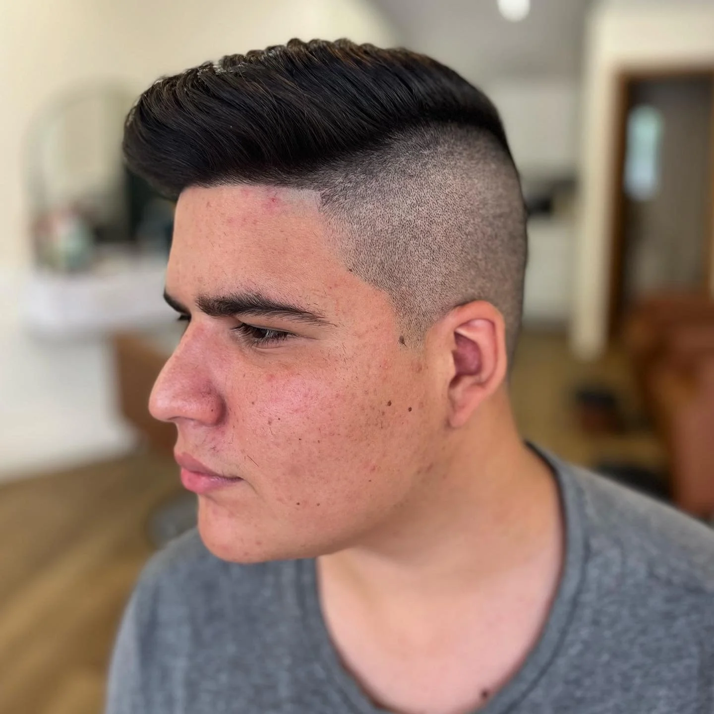D A Y G L O W
Have you spotted Johnnie the barber in our new space? 🌟 With decades of experience, Johnnie's known for his pristine cuts and hot shaves. Beyond his barbering skills, he's a family man, baseball fan, salsa music lover, and an all-aroun