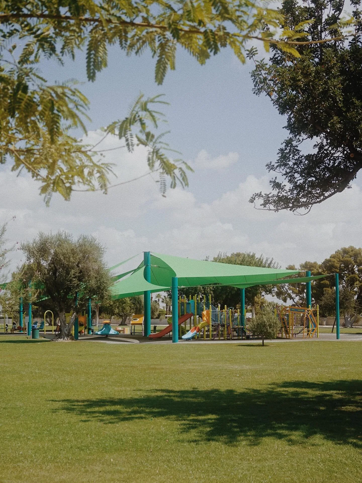 Many Palm Springs parks are currently undergoing improvements, but our Victoria Park already received a nice makeover in 2025, with a new playground and landscaping. The city is planning to relocate and replace the public restrooms next. #racquetclub
