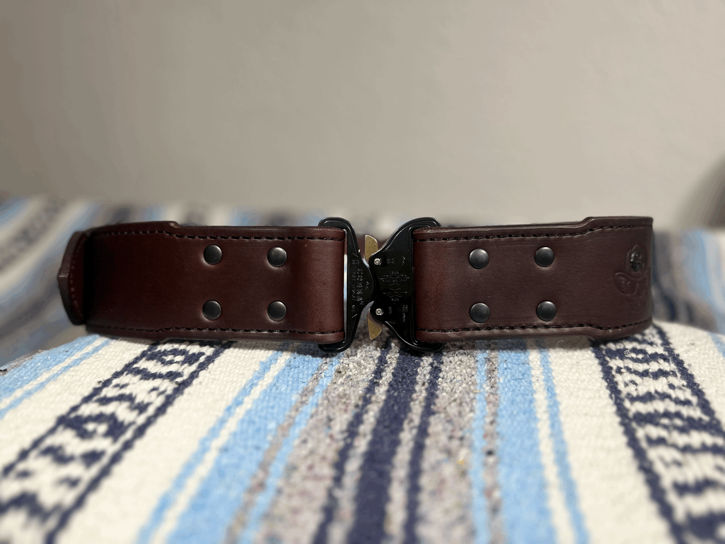 DARK BROWN