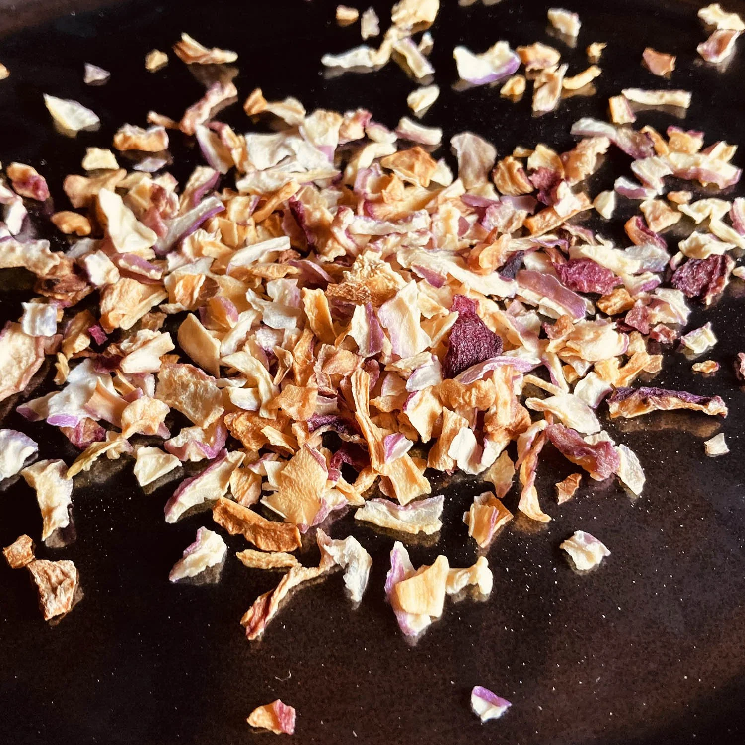 dried-shallots-for-cooking-sauces-soups