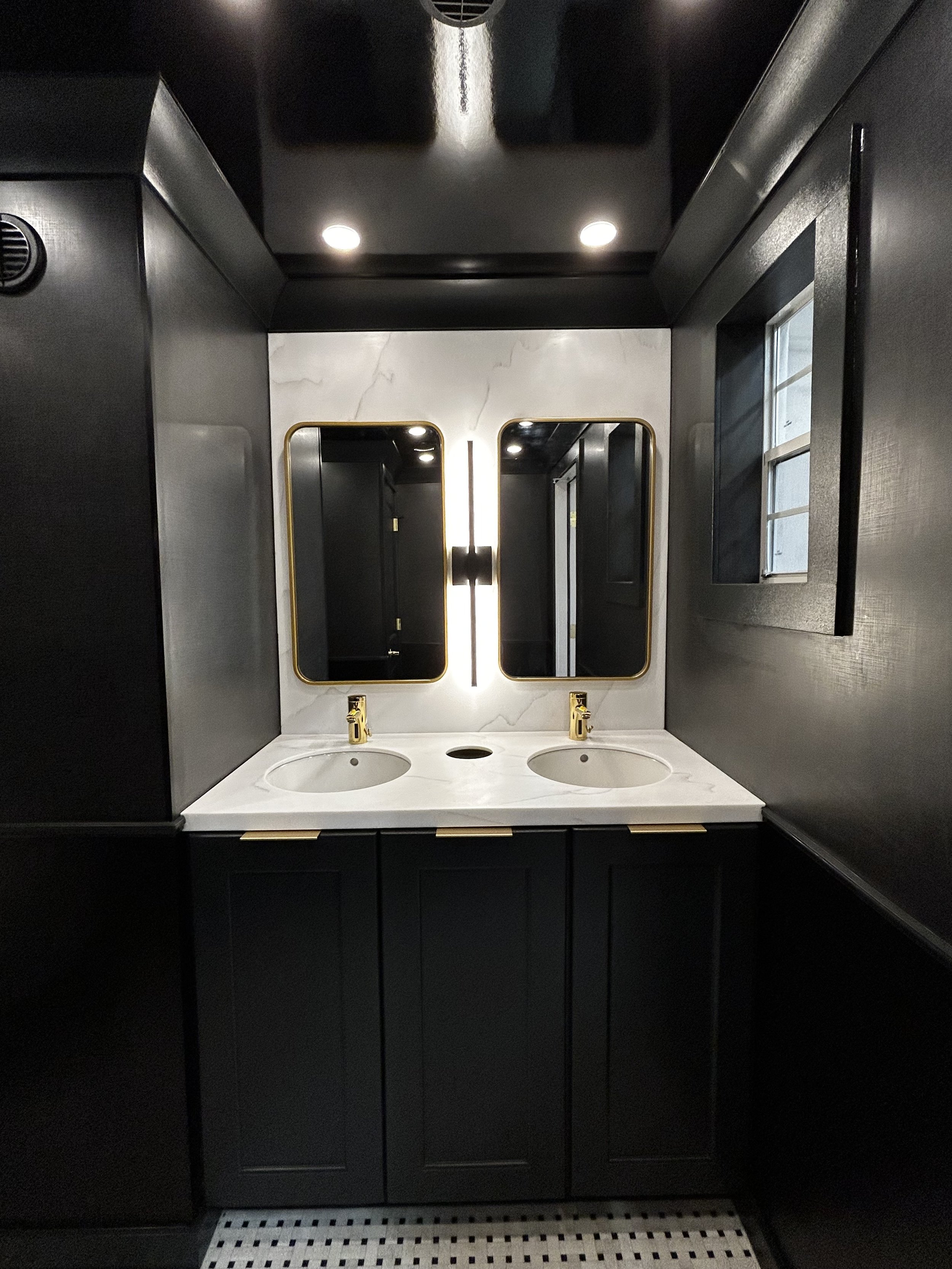 Men's Vanity