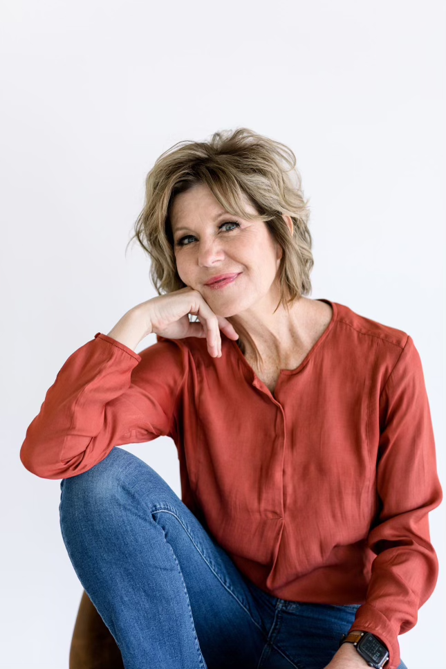 Portrait of Lisa Weingardt, Soulful Storytellers student and birth filmmaker