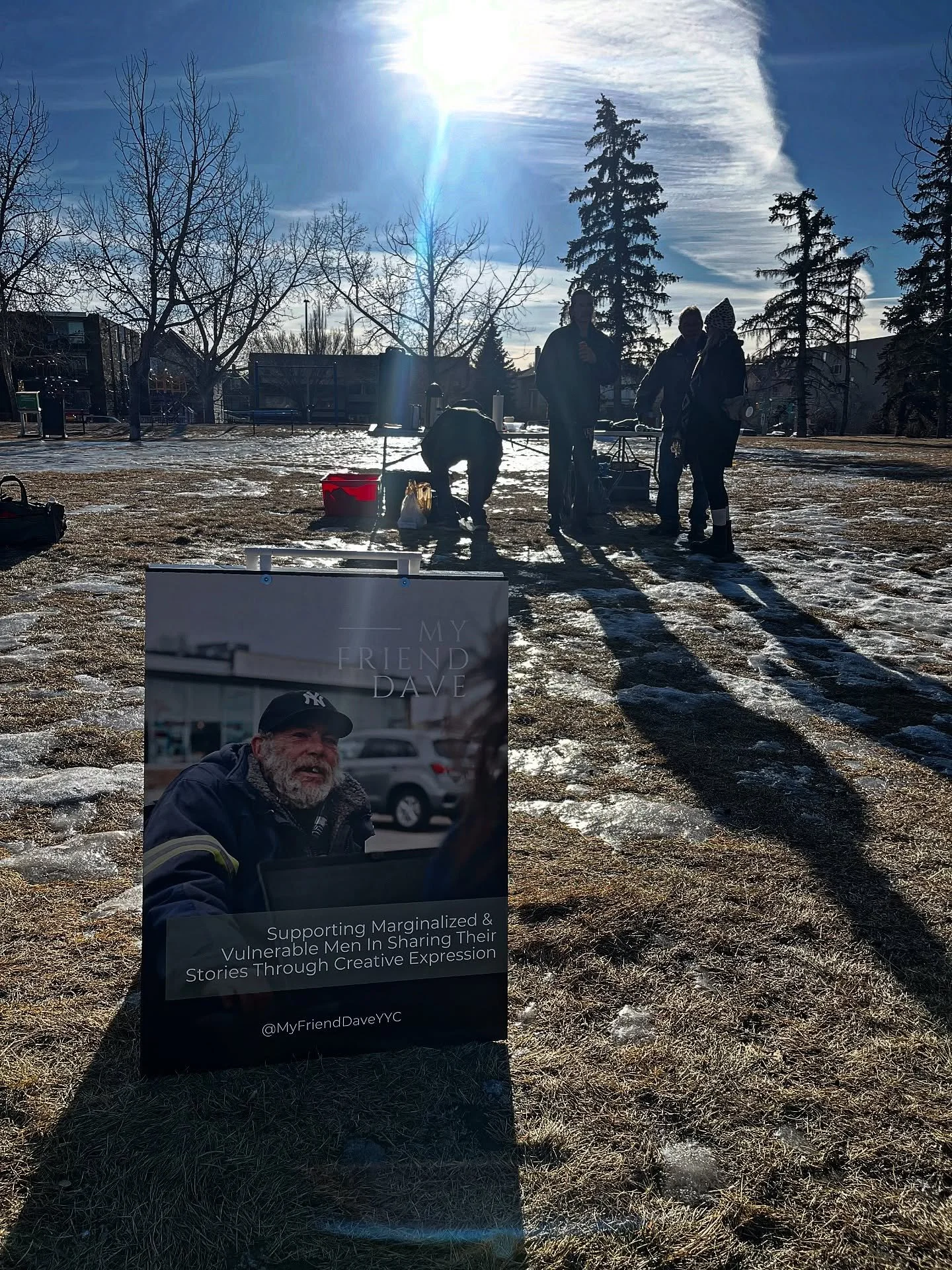 A massive thank you to @processcolorprint for our beautiful new My Friend Dave sign!

They also hooked us up with new stickers for our vending machine AND lawn signs for the spring!! 

We couldn&rsquo;t do this work without friends like Process Color