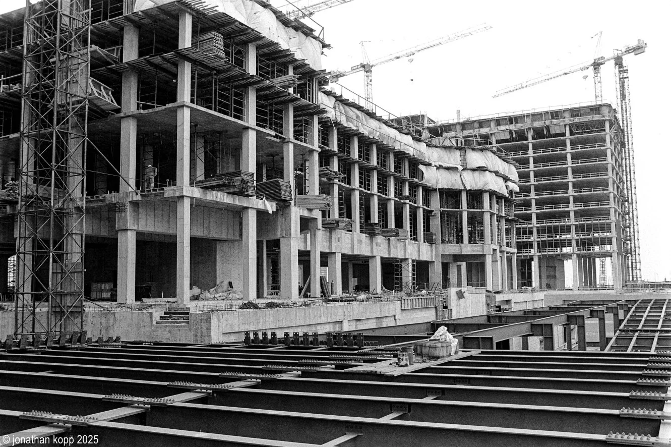 South Water St, Hyatt Regency, 303 E. Wacker, 1979