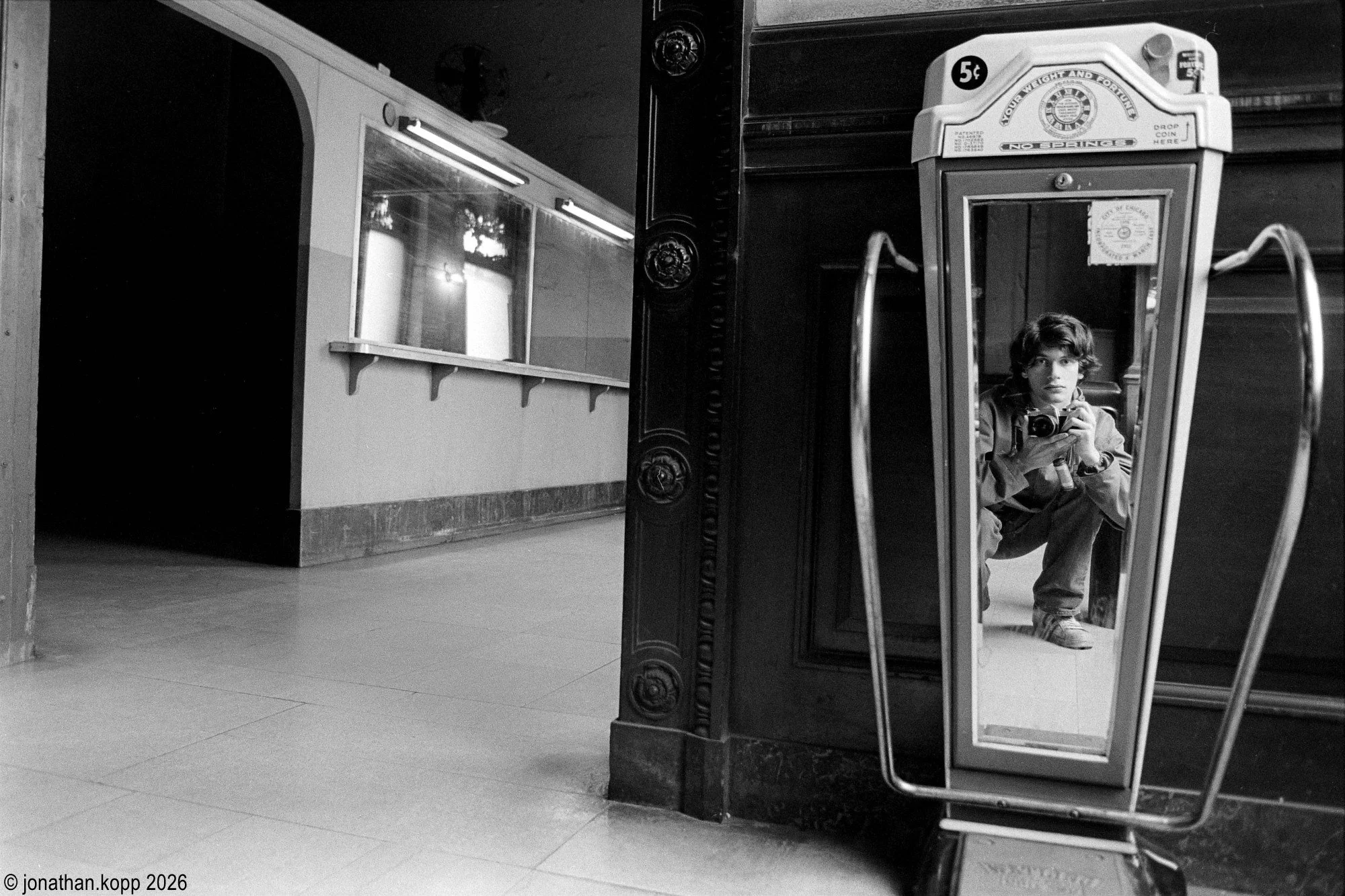 Interior, 1976
