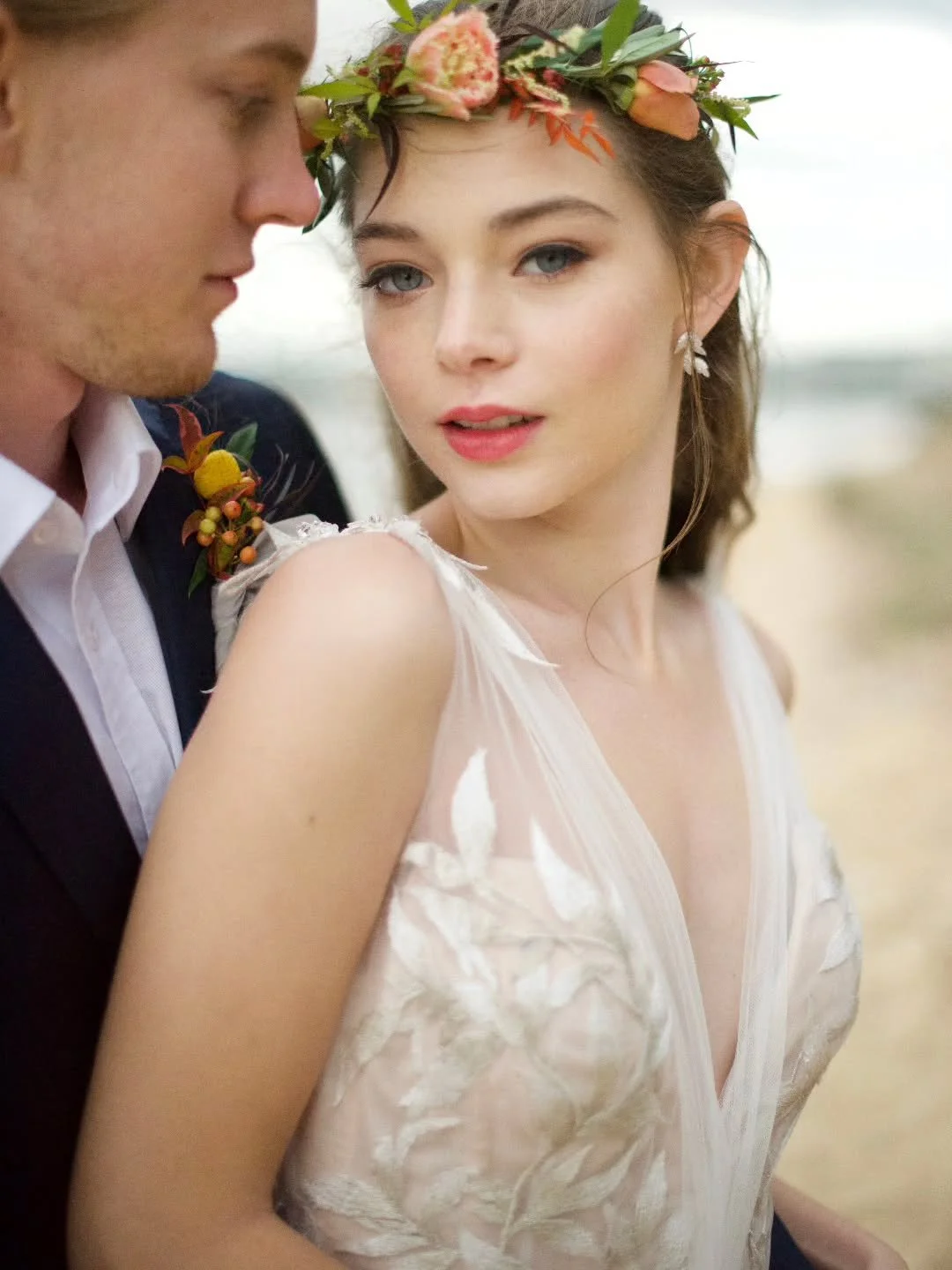 Flashback to this beautiful shoot 🤍 Estelle🌿🍃🌬🍃🌿 some gorgeous wind swept romance 😘xx

Photography @iragelormino
Hair and Makeup @maggiewangmakeup 
Floral design @valleyofflowers_syd 
Model @akiraisola 

#estellegown #louisealvarezcouture #lou