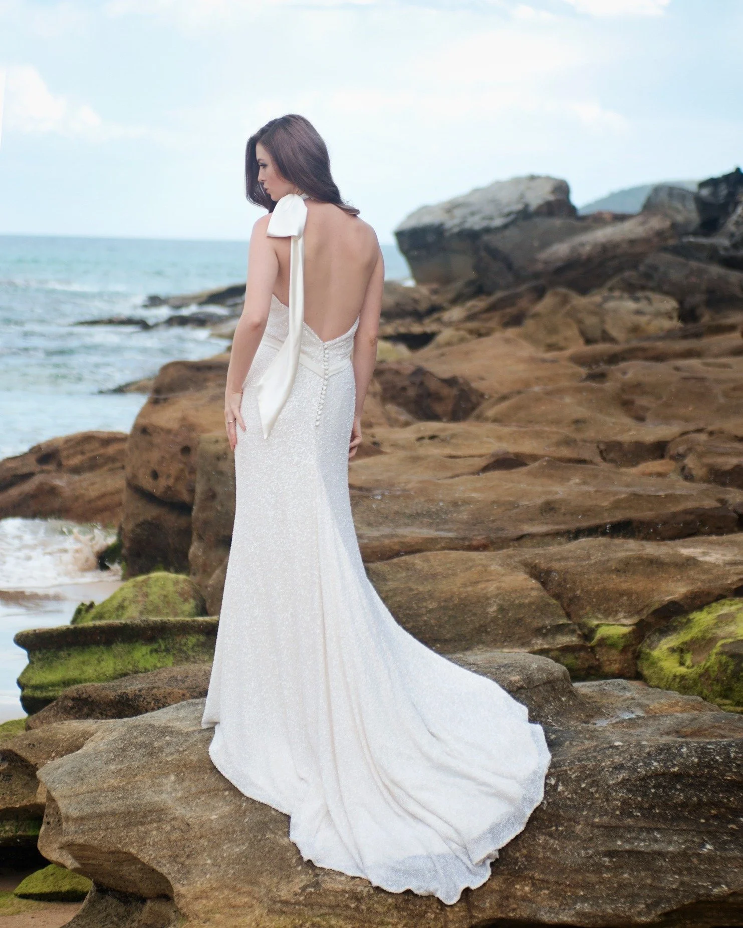 Seaside drama 
Image @lisathompsonphotography 
Hair and Make-up @cathytolpiginmakeup 
#sashagown #oceanshoot #beachwedding #louisealvarez #louisealvarezcouture #designer #couture  #australiandesigner #weddinggowndesigner #weddinggown