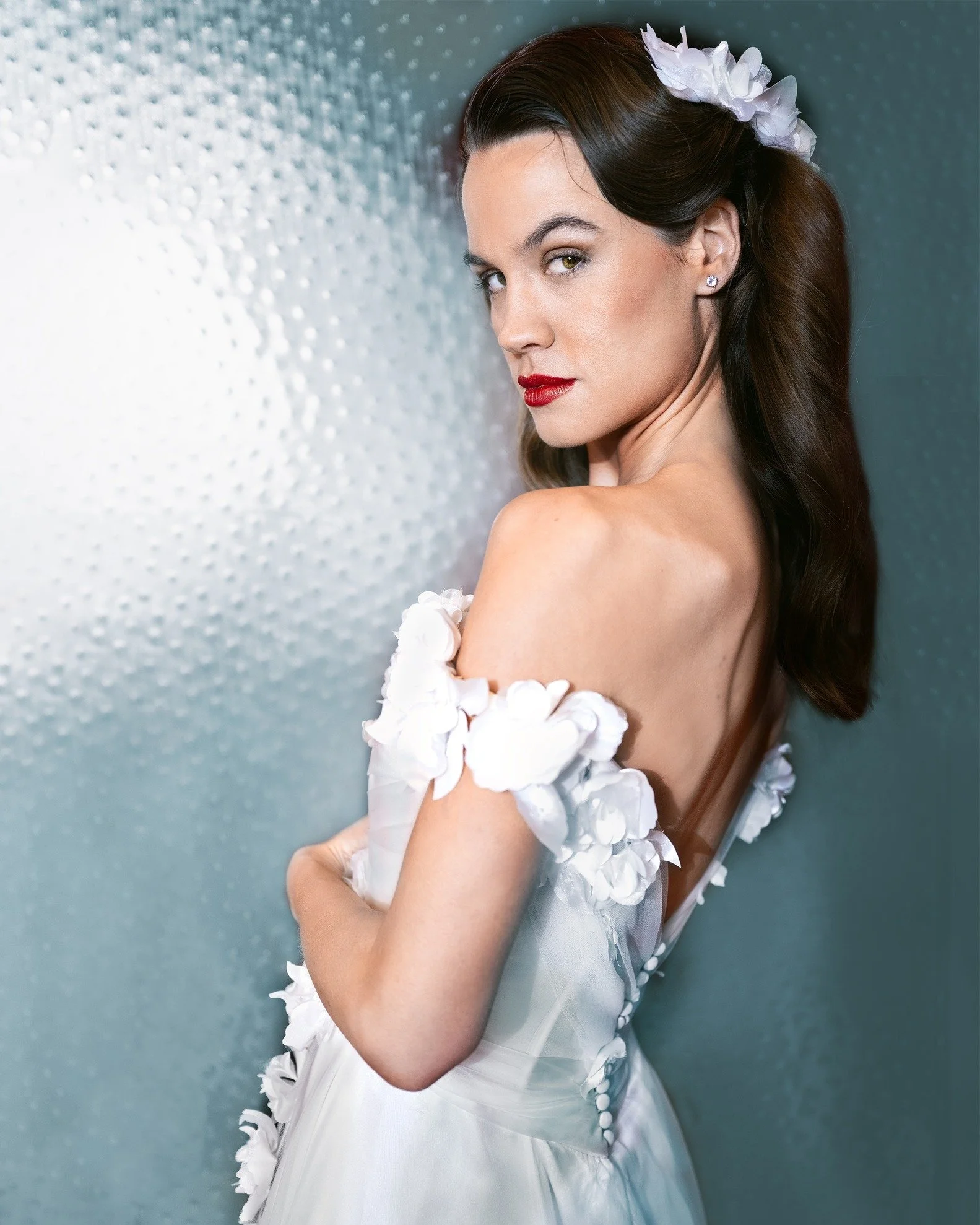 Feeling floral! xx Love this beautiful πΈ snap of our Camille gown, 3d florals appliqued onto layers of silk organza. 
Image @kristyntaylorphotography 
Hair and Makeup @kerriejanebaileymakeup 
Model @chelsea_chamberlain_ 
#weddinggown #weddingdress