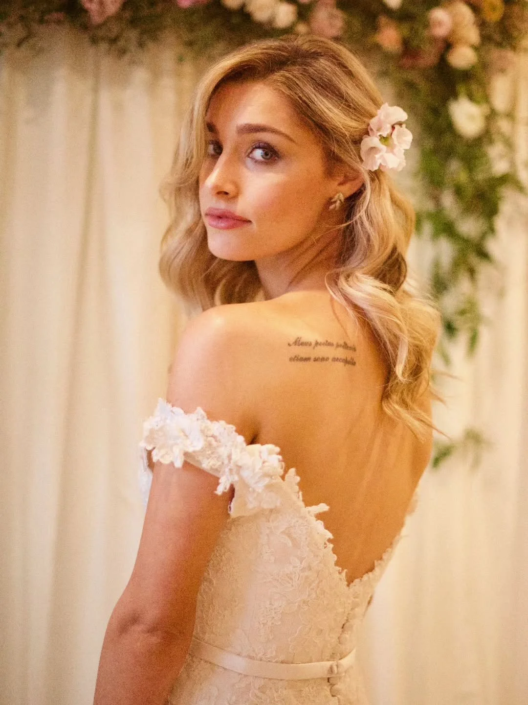 Summer holiday feels!🌸🌿 Today's mood, fresh, pretty and ultrafeminine! 😘xx

Gown @louisealvarezcouture 
Image @iragelormino 
Organic makeup and hair @cathytolpiginmakeup 
Floral design @valleyofflowers_syd 

#weddinggown #weddingdress #wedding #we