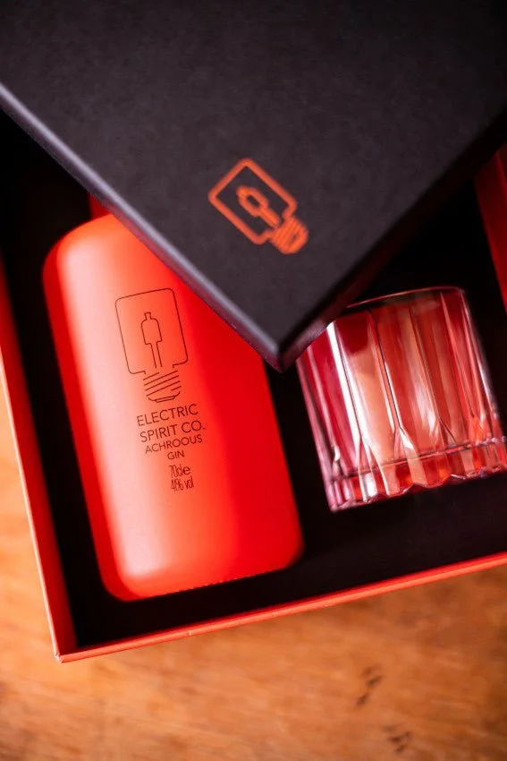 Electricspiritginandglassesgiftpack.jpg