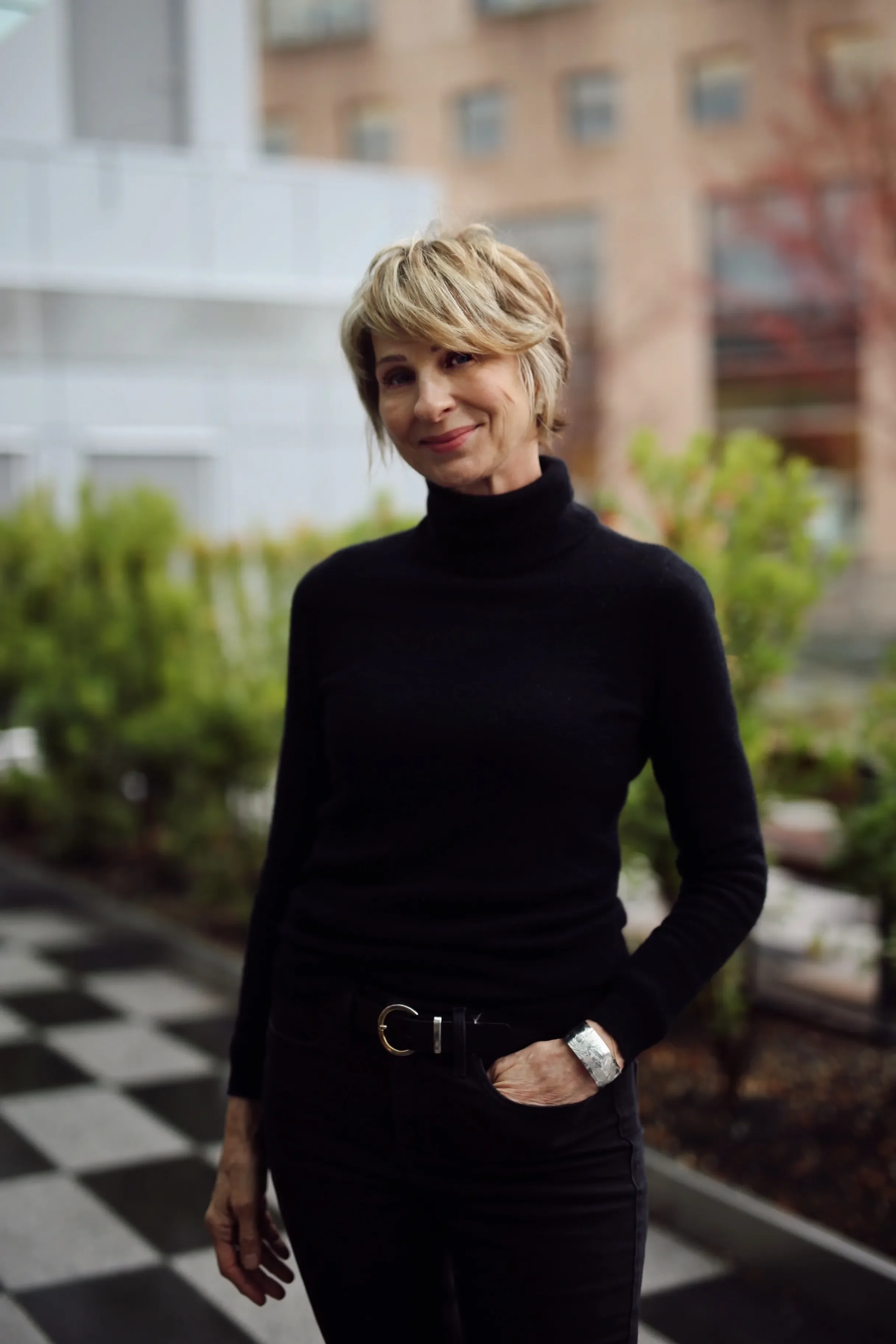 Pam Stewart Headshot