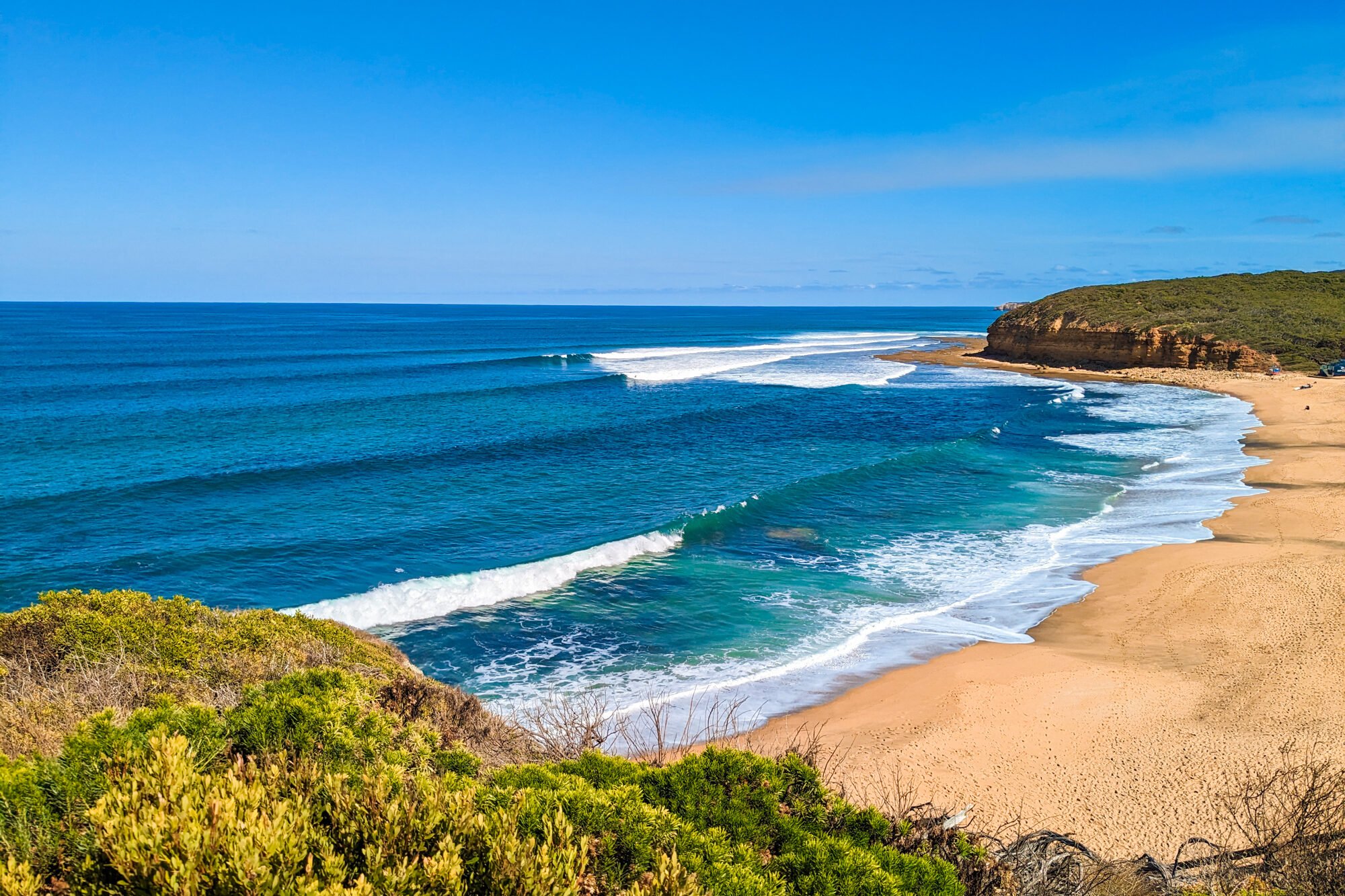 Bells-Beach-surfing-edited.jpg