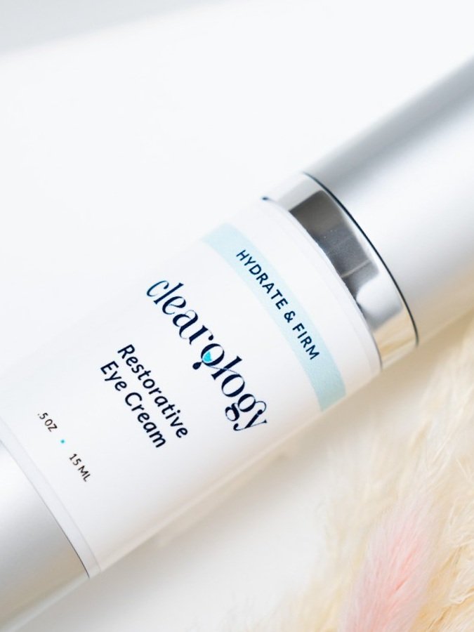 Restorative+Eye+Cream+Clearology+SkinCare+Rebecca+Meyers+The+Acne+Coach+1.jpg