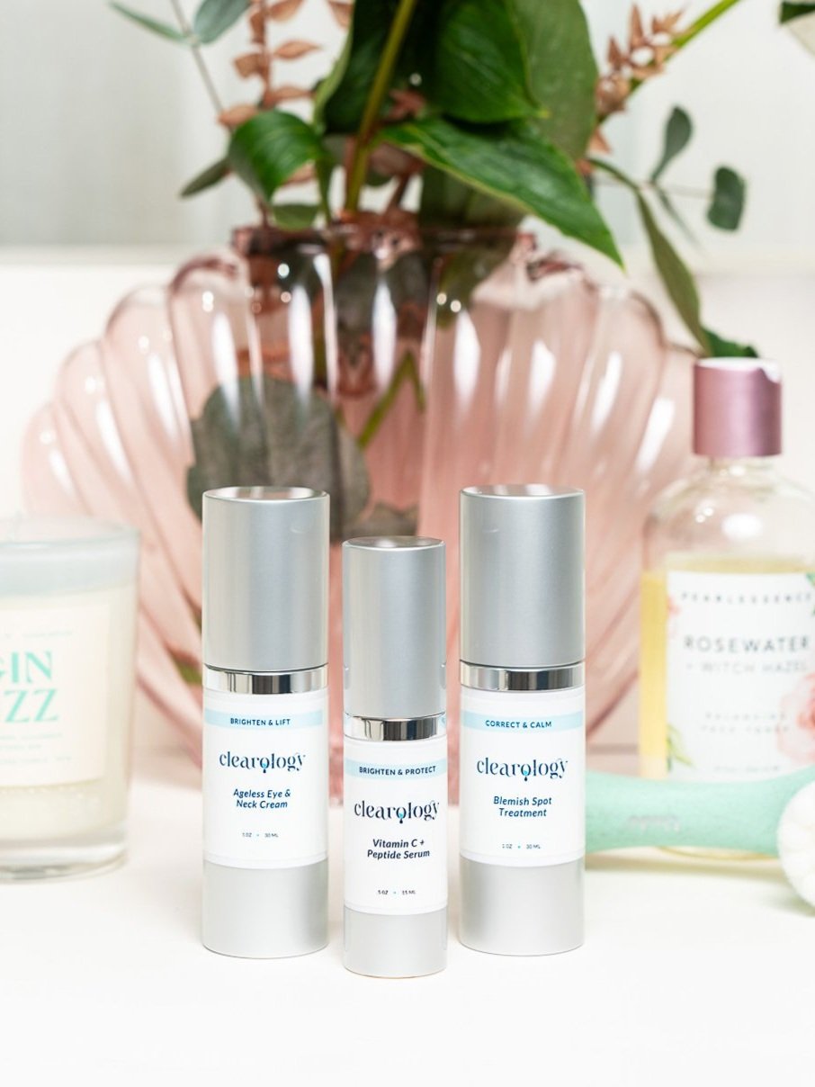 Vitamin+C+%2B+Peptide+Serum+Clearology+SkinCare+Rebecca+Meyers+The+Acne+Coach+3.jpg