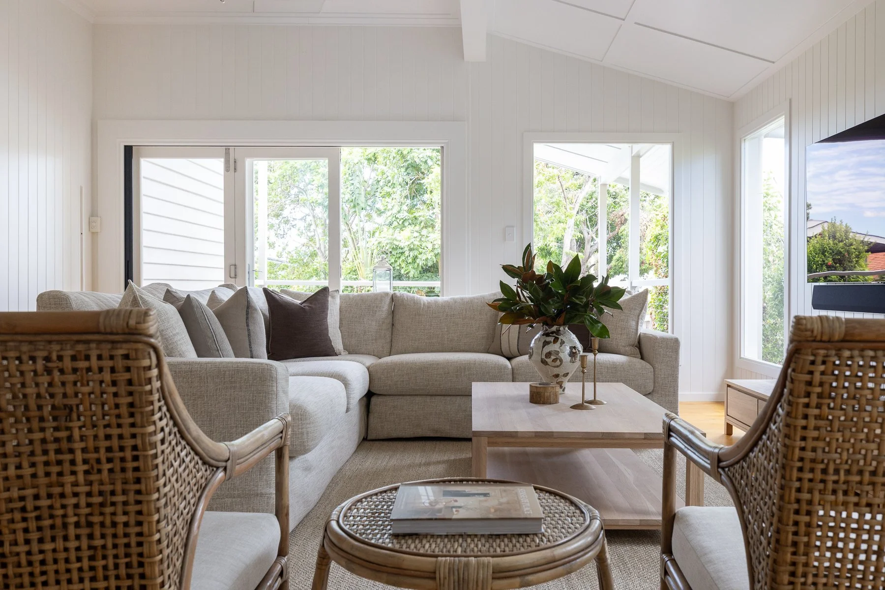 Contemporary modern empty room