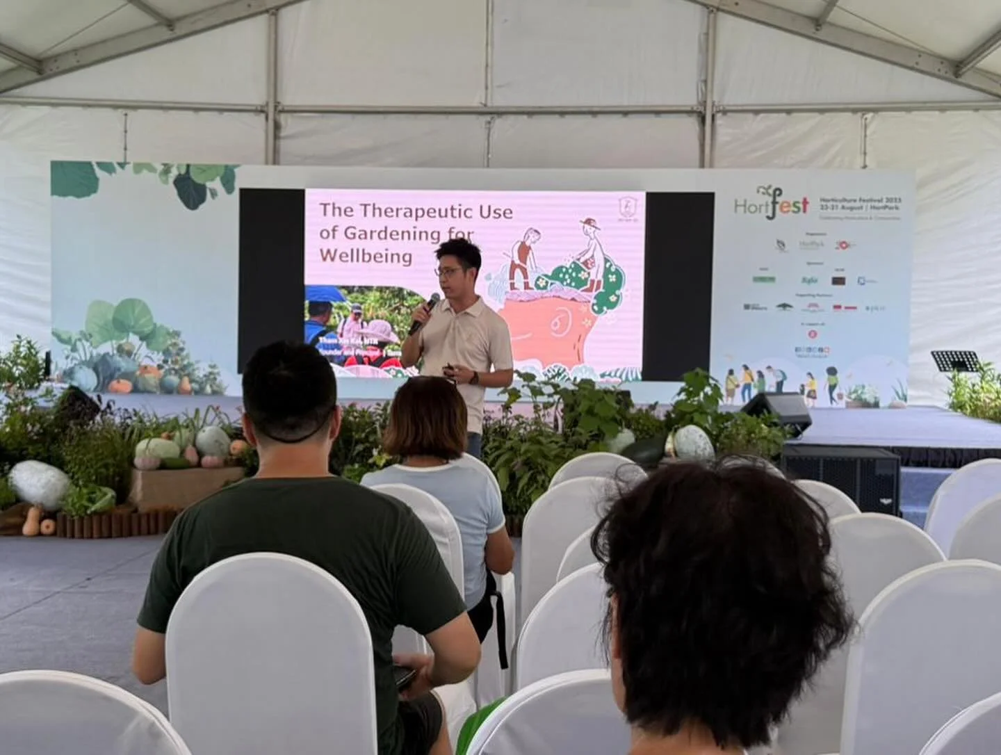 Last Sunday, our Founder and Principal Xin Kai gave a talk at HortFest entitled: “The Therapeutic Use of Gardening for Wellbeing”, sharing how gardening promotes mindfulness, reduce stress, and boost mental clarity. 
Thank you NParks for