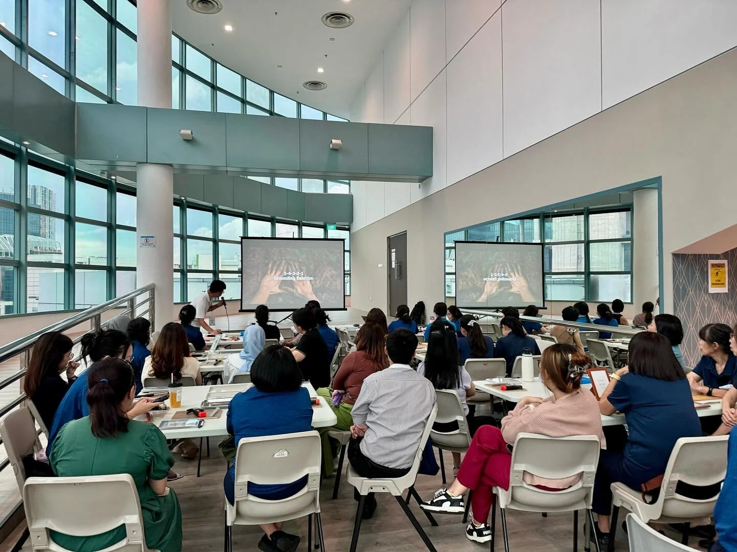 A refreshing midweek pause 🌿
Last week’s corporate wellness workshop was all about connecting with nature through the art of Hapa Zome: leaf and flower pounding! As part of the experience, participants shared stories of their favourite plants