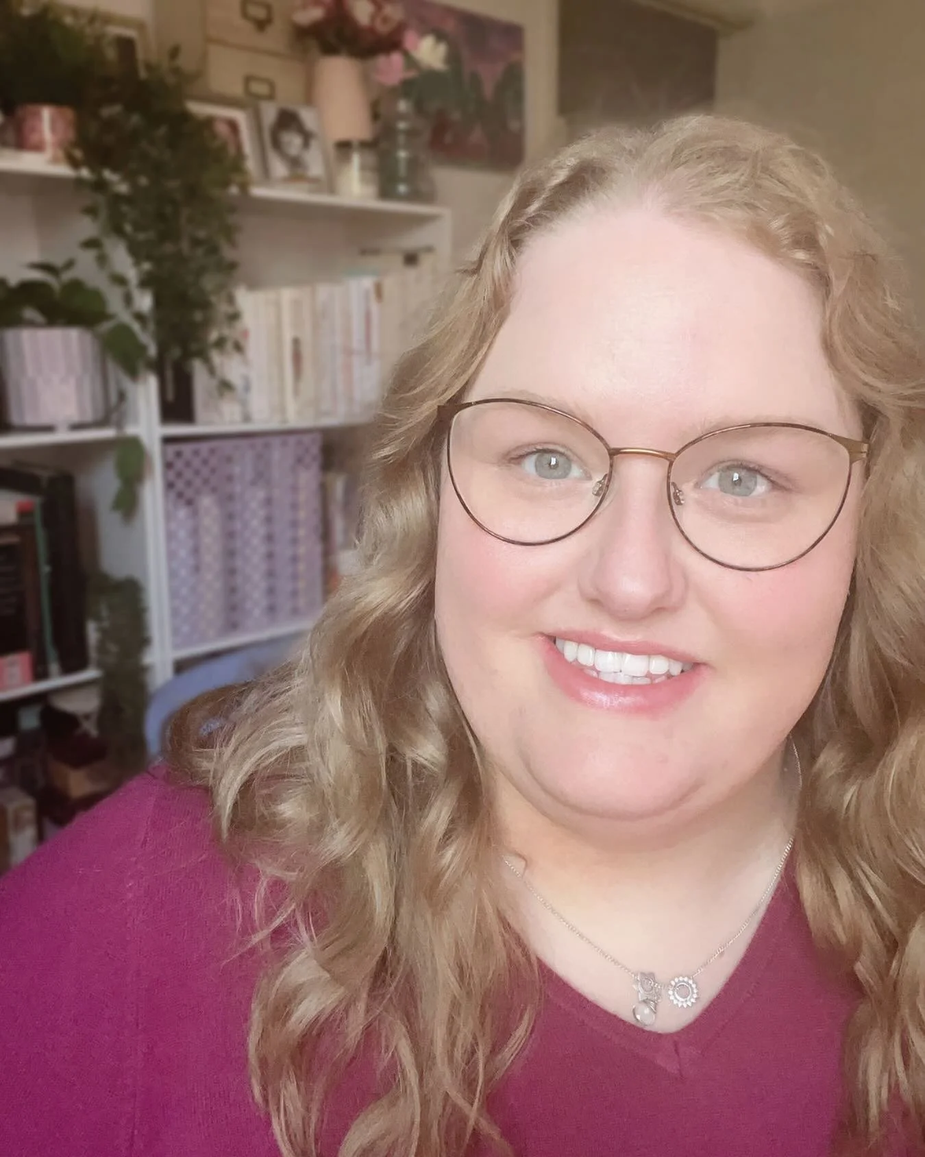 Glasses on, heart open, pages everywhere. There&rsquo;s nothing like seeing a story find its rhythm. What page are you on in your own creative journey today? 📖