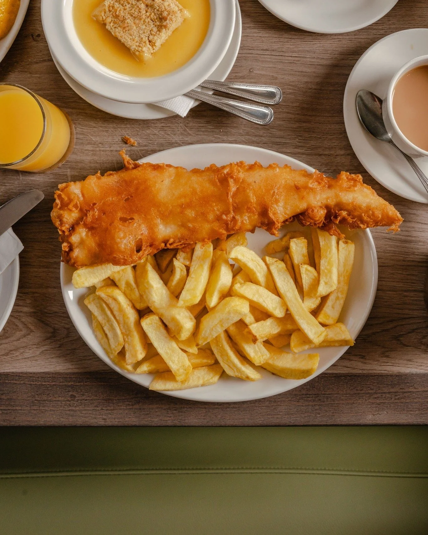 🐟🍟 From fresh fish and chips to scampi and buttery chip butties, Wetherby Whaler is here for you. 🍟🐟

Order now for easy collection or get it delivered via your favourite food app.

#fishandchips #monday #mondaytreat #takeaway