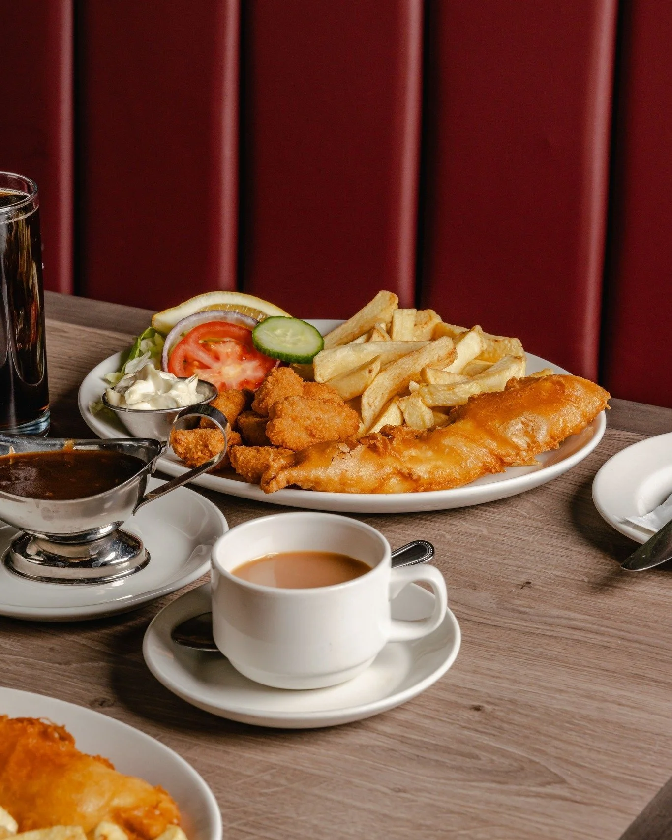 🎄🎅 Baby, it&rsquo;s cold outside&hellip; but our fish &amp; chips are hot! 🎅🎄

Kick off your week with a proper chippy tea &ndash; no cooking, no washing up, just tasty comfort food and Christmas lights on at home.

#christmas #fishandchips