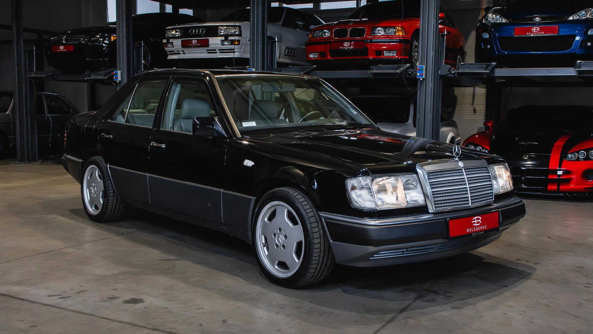 1992 Mercedes-Benz 400E (W124)