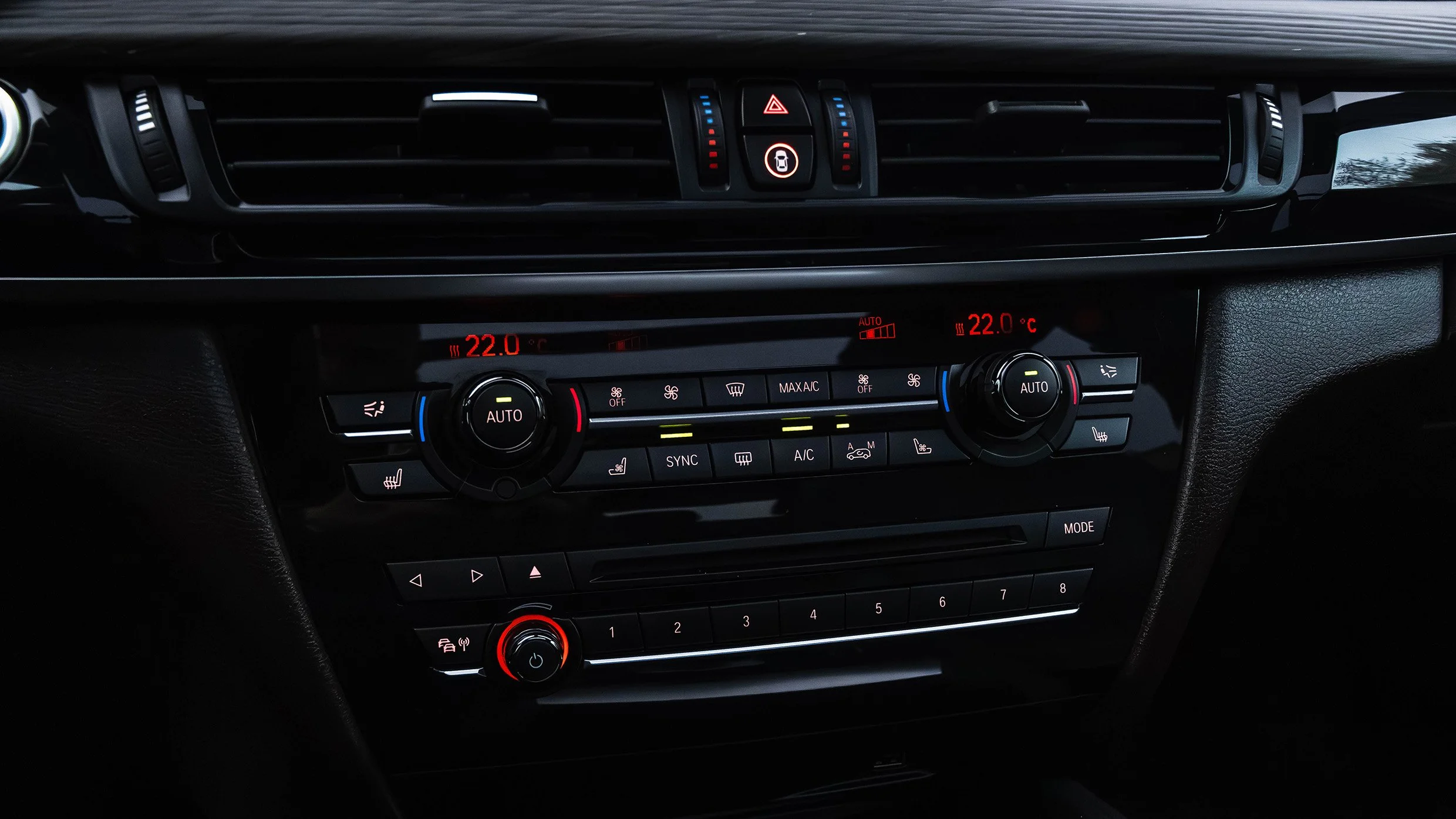 2017-BMW.X5-M50D-21.jpg