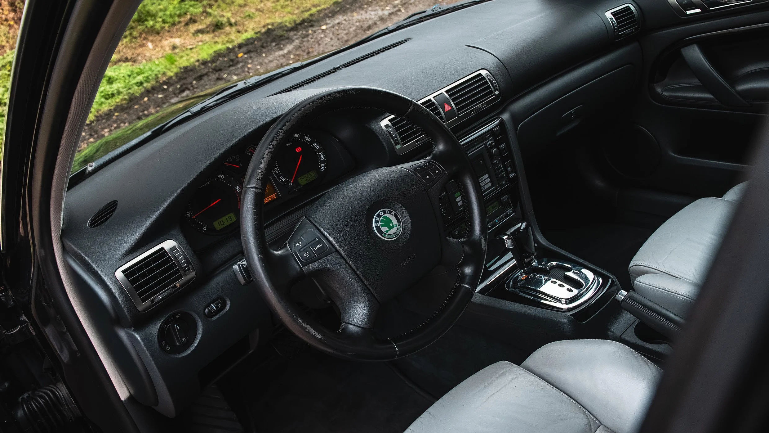 2005-SKODA-SUPERB-EDITION100-14.jpg