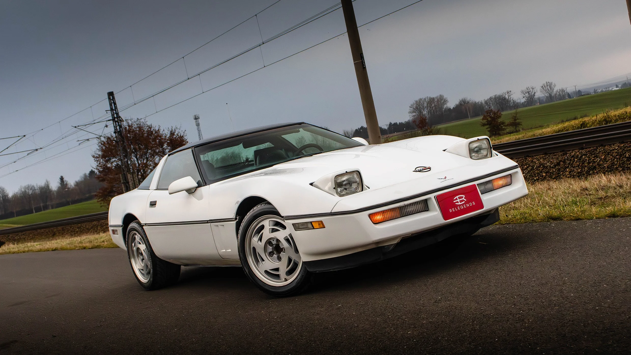1986-CHEVROLET-CORVETTE-C4-LOWRES-15.jpg