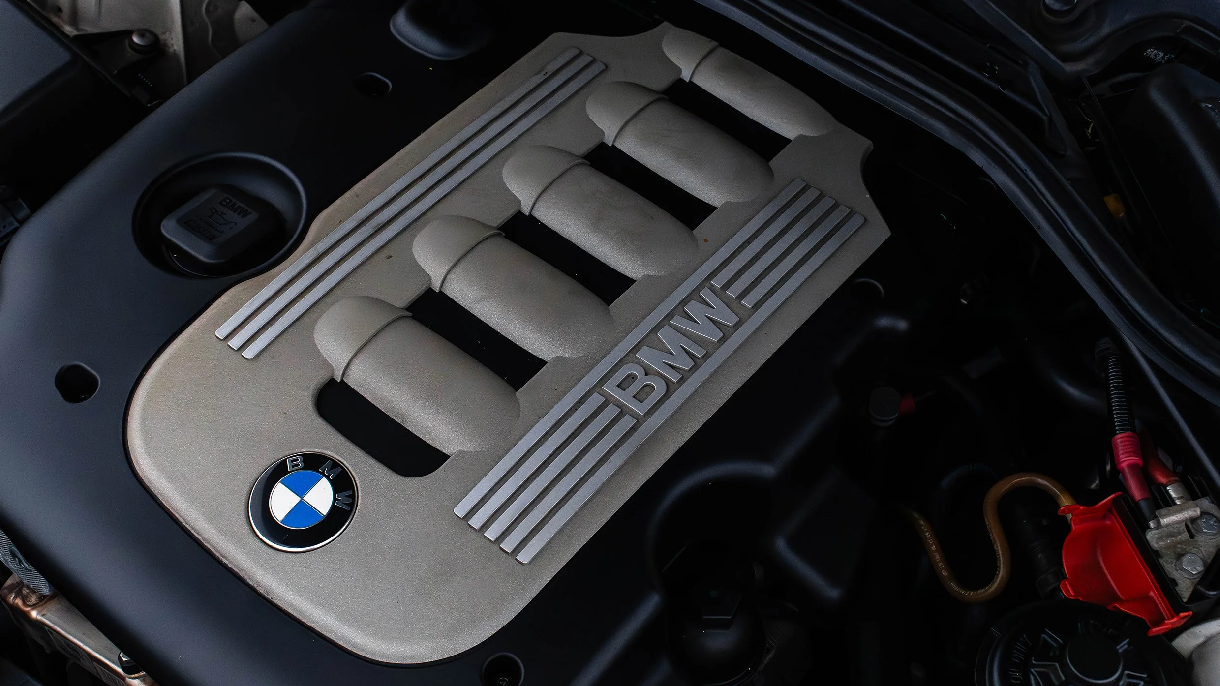 2011-BMW-635D-E63-LOWRES-10.jpg