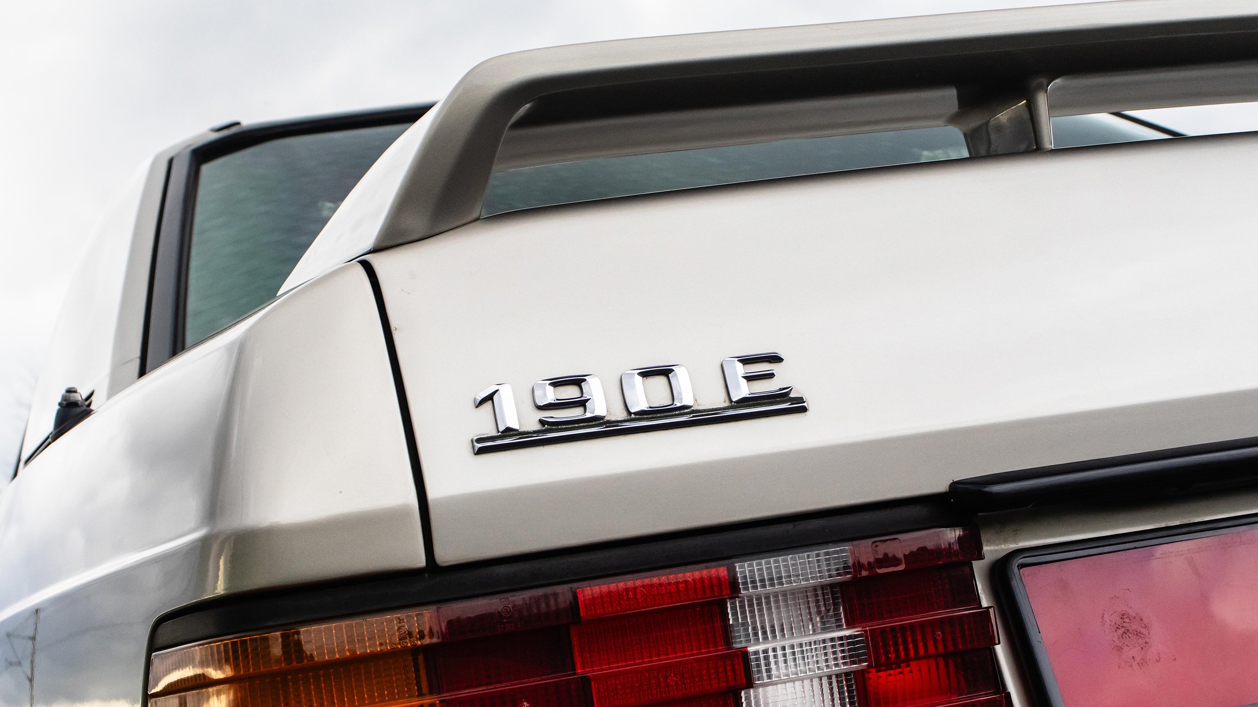 MERCEDES-190E-23-LOWRES-125.jpg