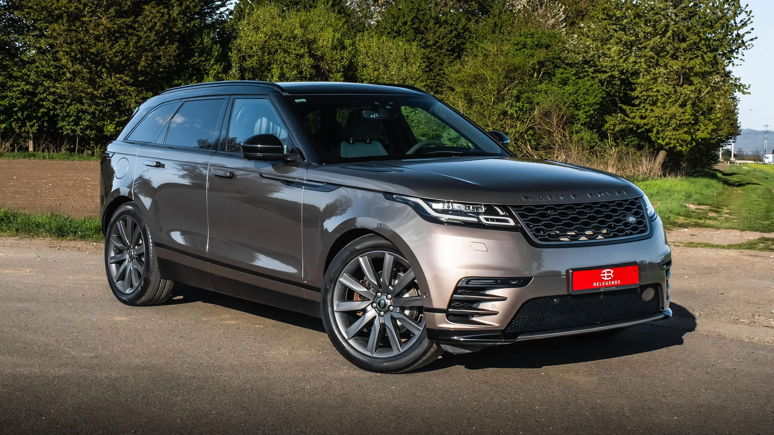 RANGE-ROVER-VELAR-LOWRES-41.jpg