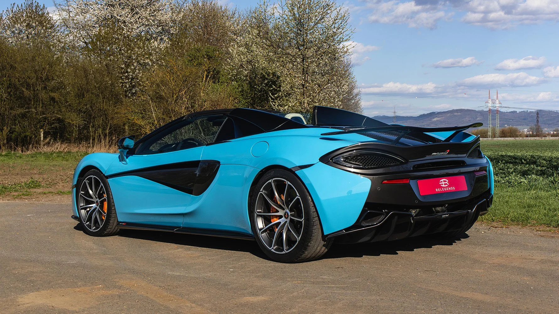 MCLAREN-570S-SPIDER-LOWRES-081.jpg