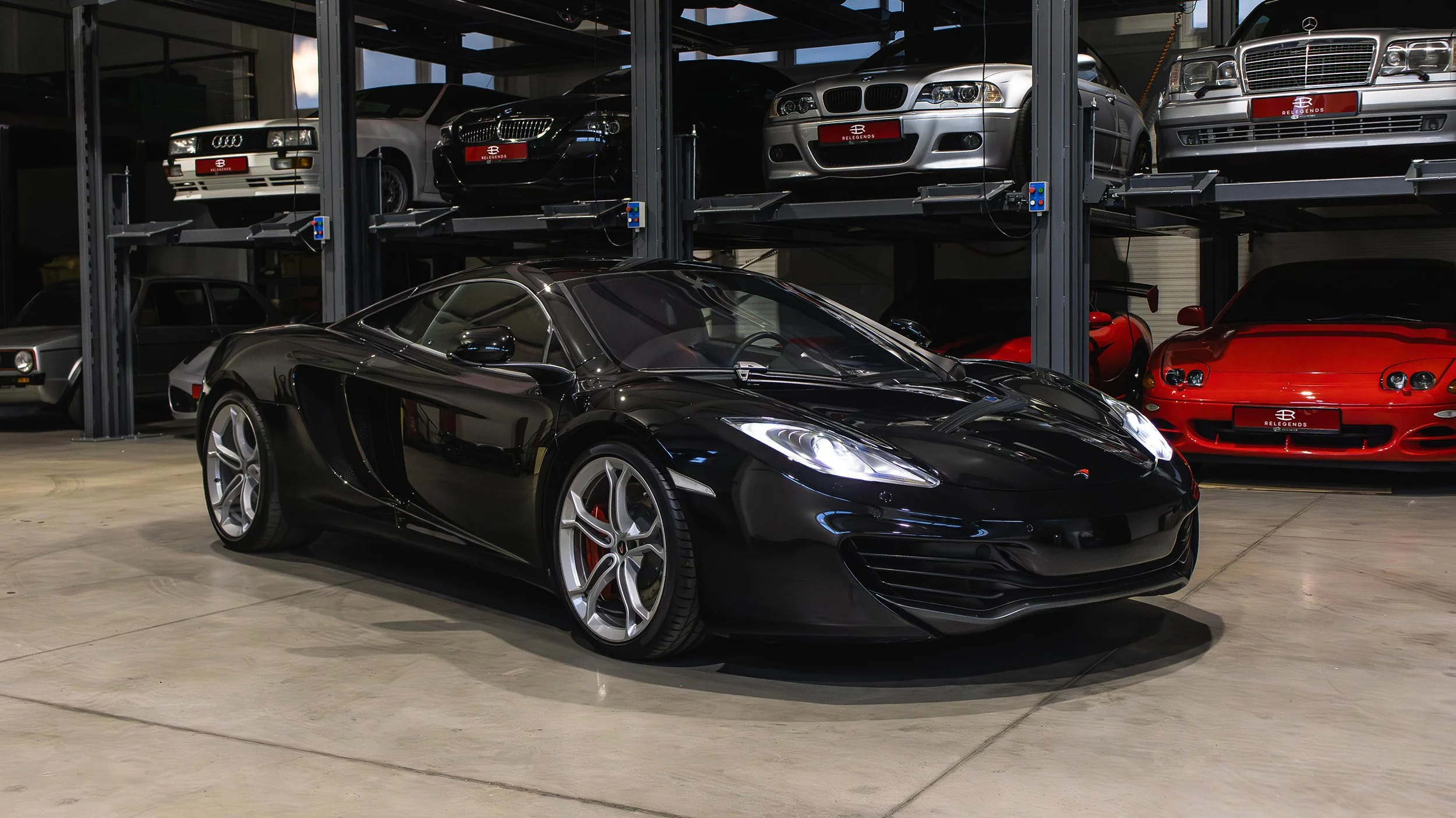 2012 McLaren MP4-12C