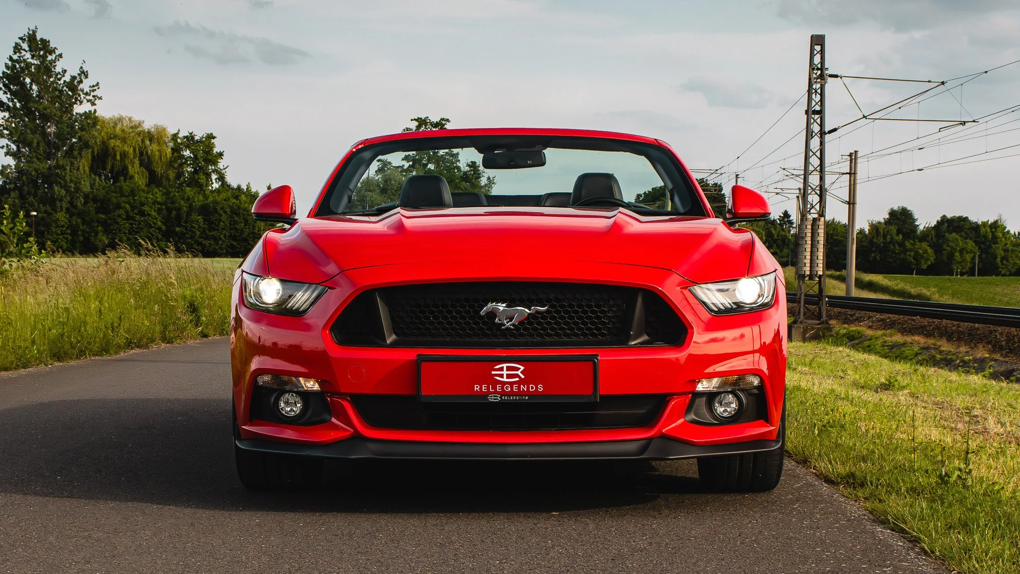 MUSTANG-GT-CABRIOLET-WEB-03.jpg