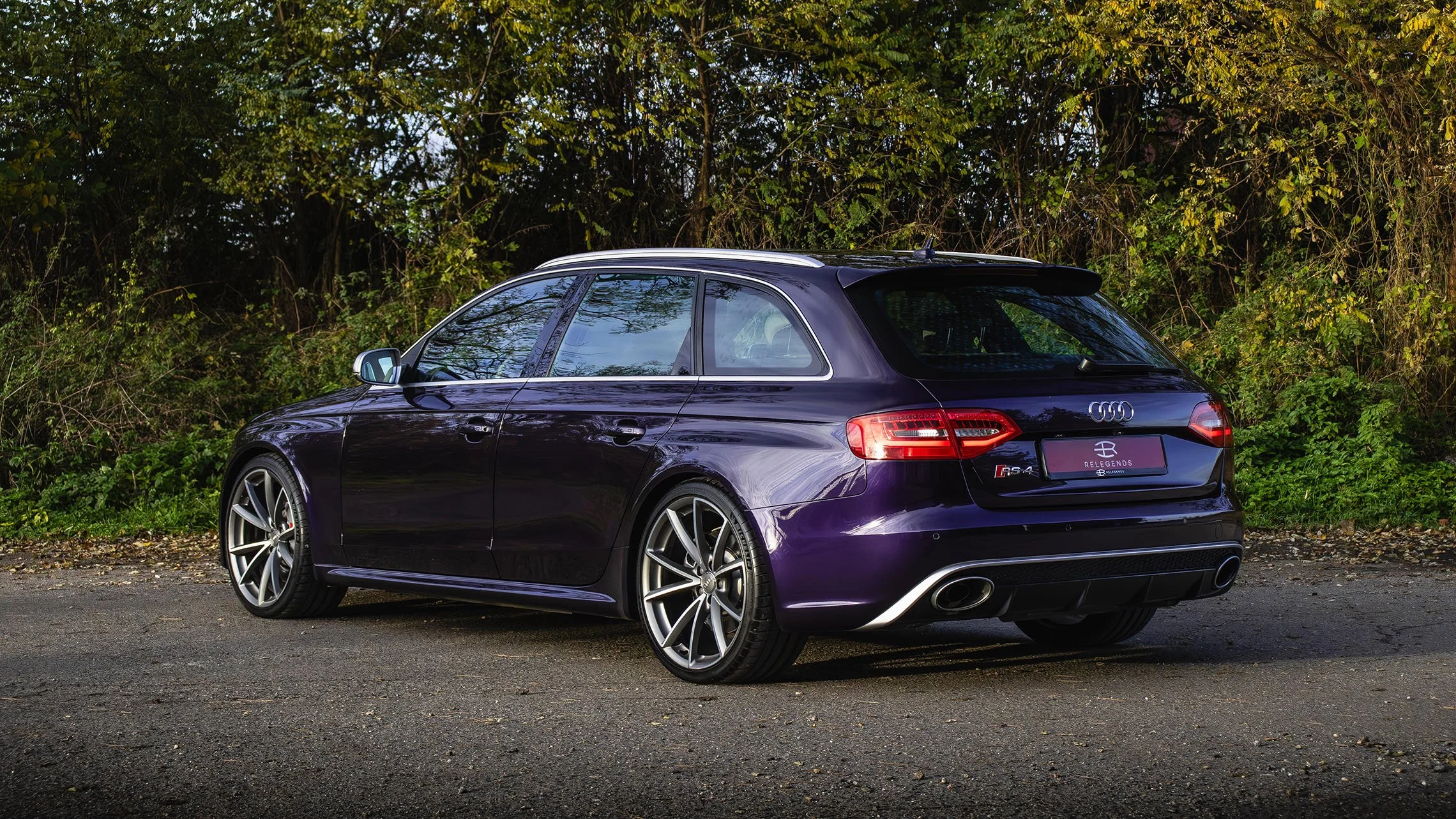 2013-AUDI-RS4-AVANT-B8-WEB-03.jpg