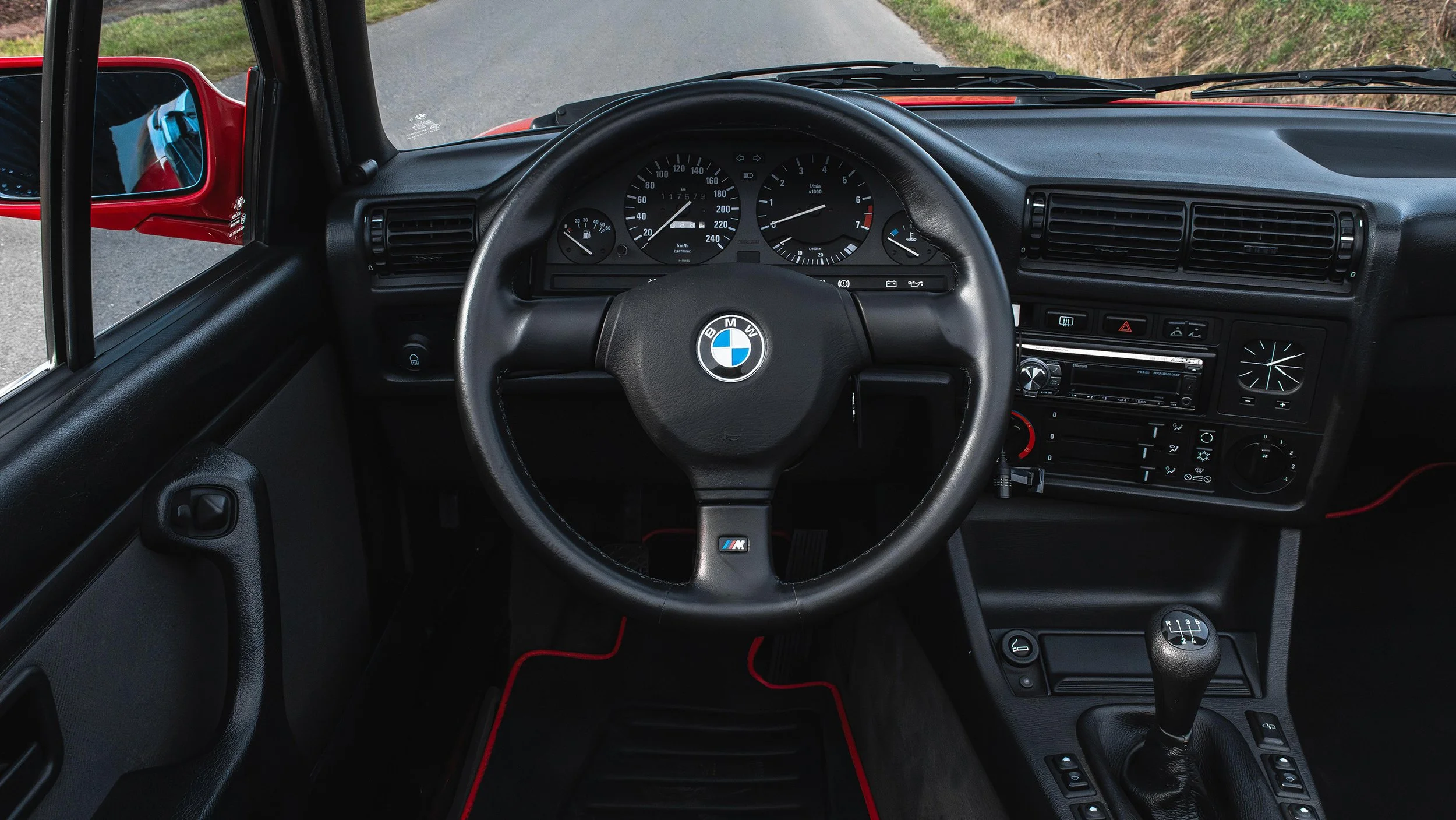BMW-320I-E30-LOWRES-007.jpg