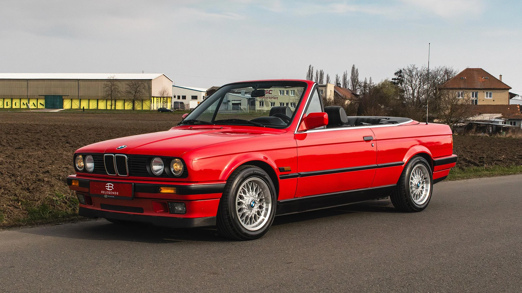 BMW-320I-E30-LOWRES-005.jpg