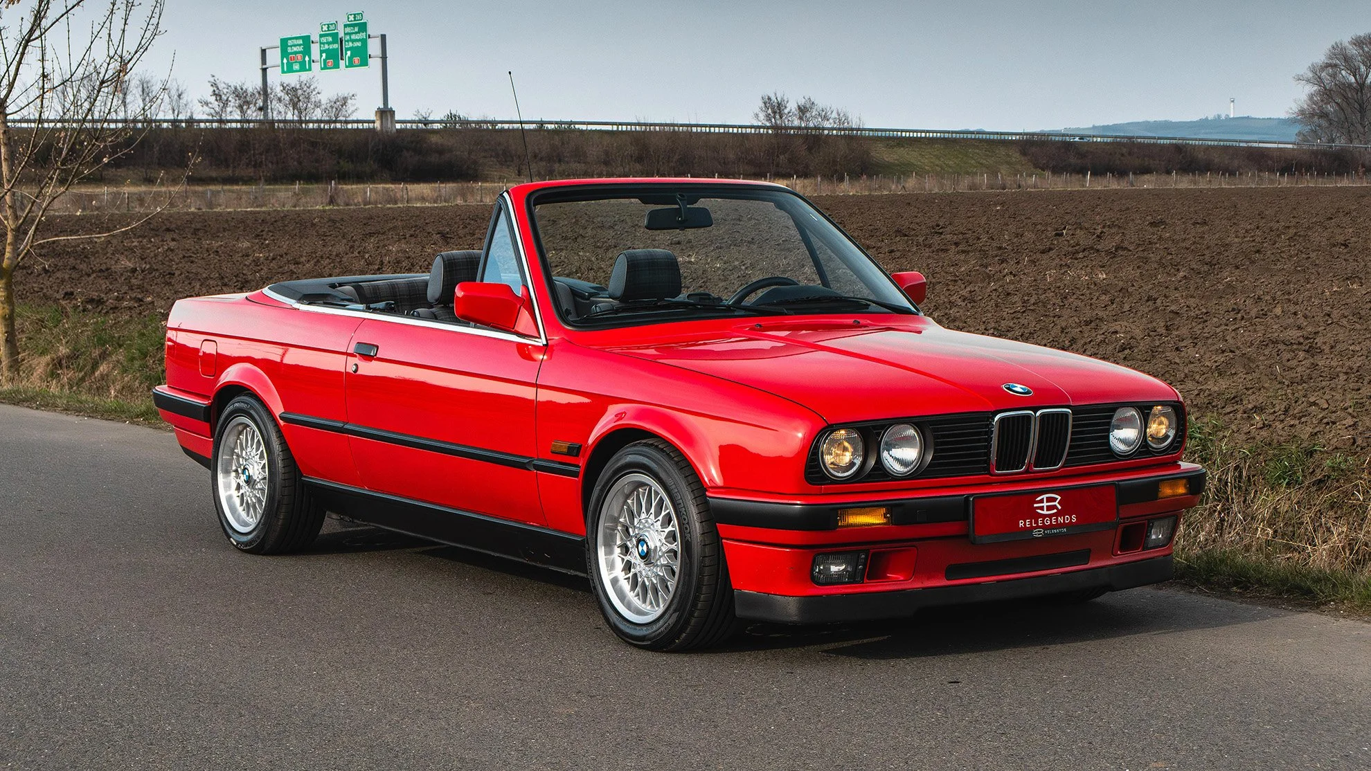 1991 BMW 320i Cabriolet (E30)