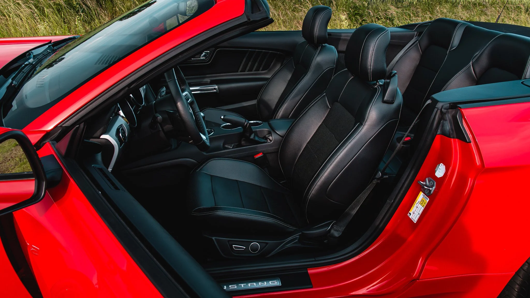 MUSTANG-GT-CABRIOLET-WEB-08.jpg
