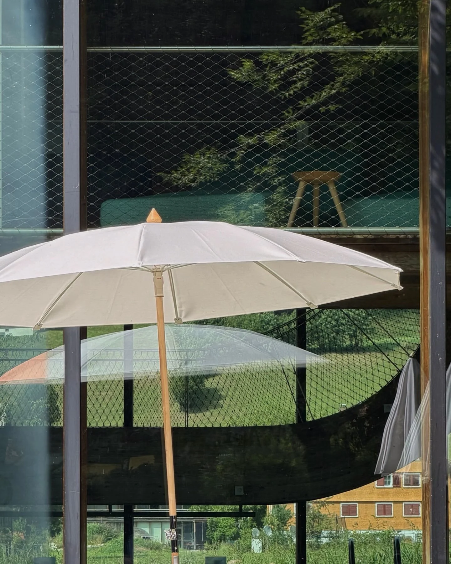 S I G H T L I N E

#layers 
#fromgardentogarden 
#view
#hotelpostbezau 
#summer