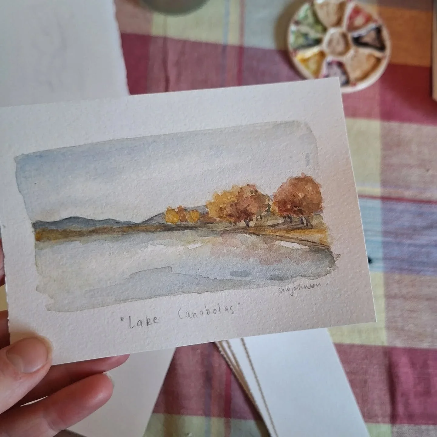I'm starting to get some prints together for the Millthorpe Markets this year. And this is one on my to-do list

This little scene of Lake Canobolas is one i painted, inspired by my friends' words...

"Paint more Orange landscapes, Sam!"

S