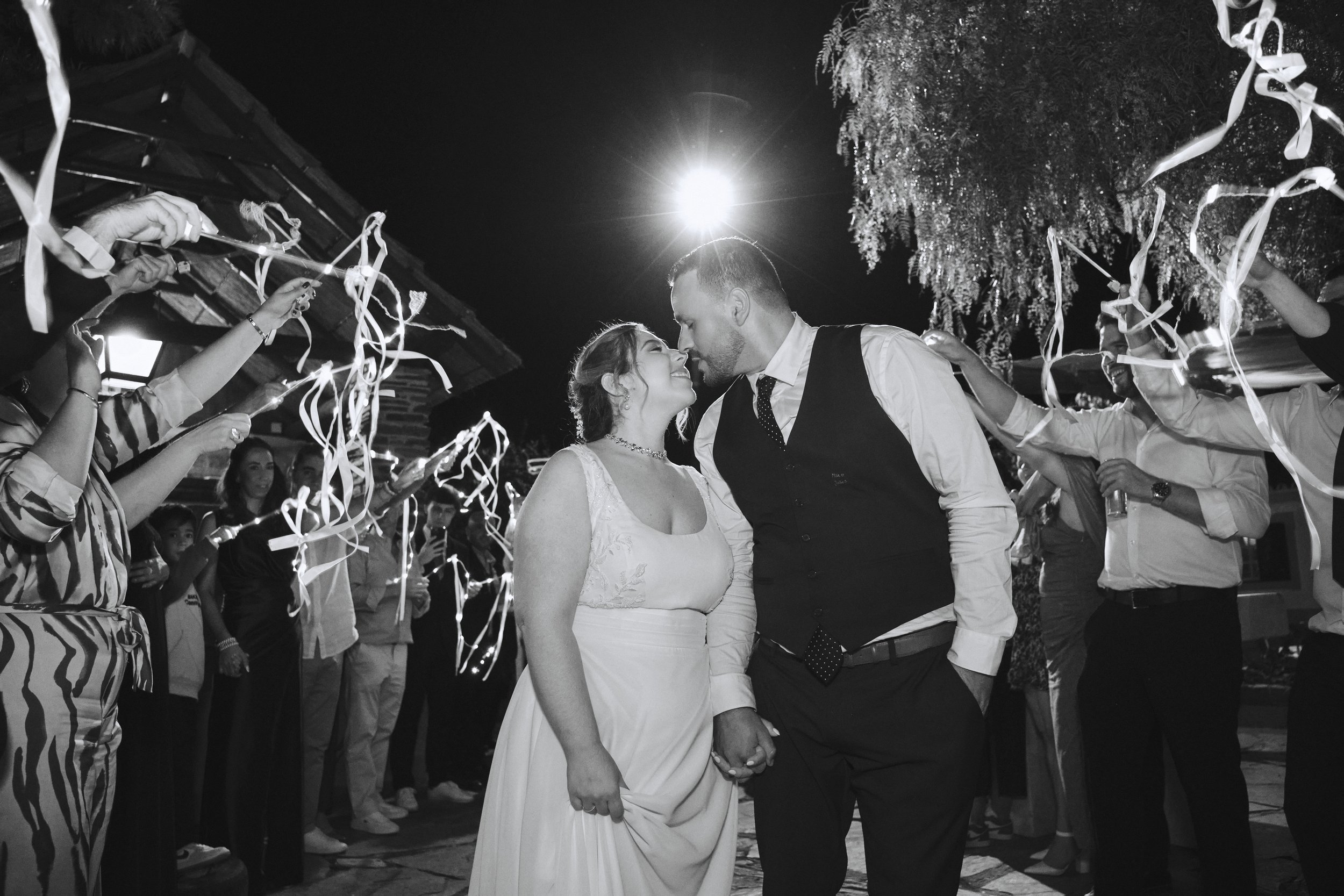 Fotografia de casamento no Alentejo por Liliano Pucarinho, o melhor fotógrafo de casamentos em Estremoz e Évora. Estilo editorial, espontâneo e de luxo para casais que procuram um registo autêntico e recomendado em Portugal. casamentos em Quintas, he