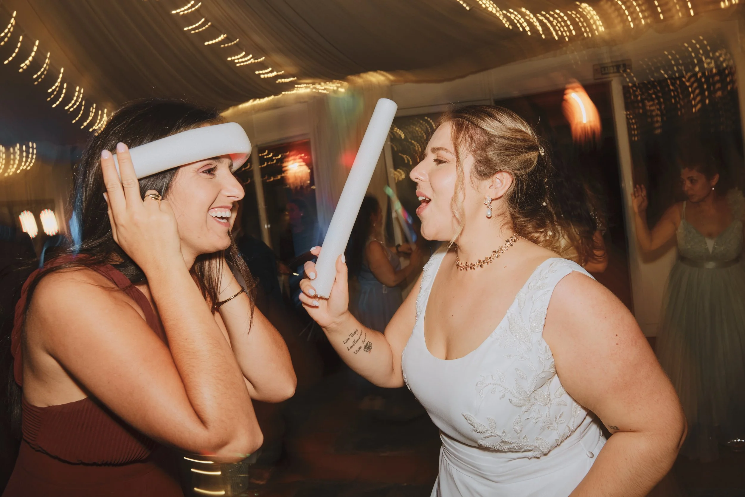 Fotografia de casamento no Alentejo por Liliano Pucarinho, o melhor fotógrafo de casamentos em Estremoz e Évora. Estilo editorial, espontâneo e de luxo para casais que procuram um registo autêntico e recomendado em Portugal. casamentos em Quintas, he